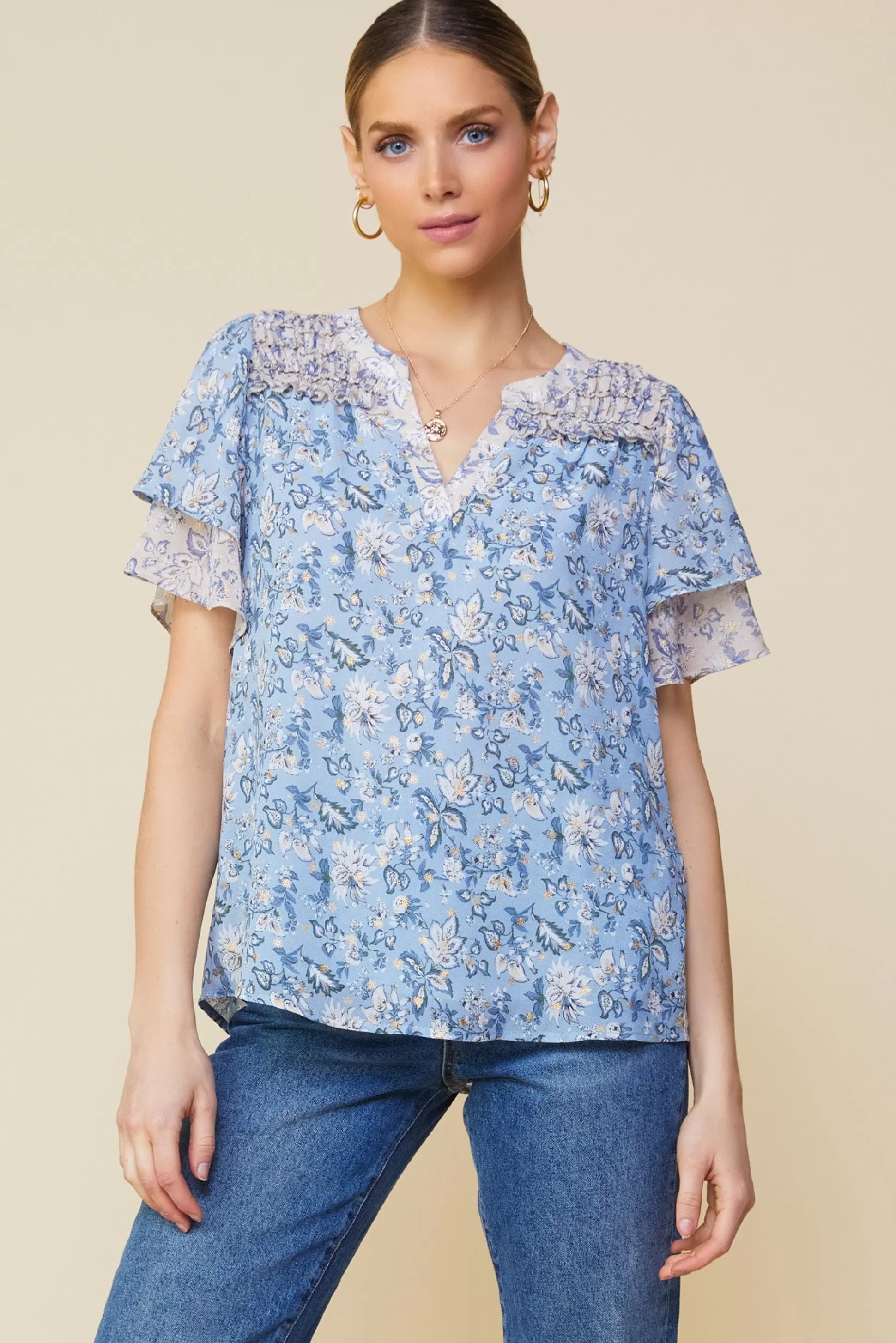 SKIES ARE BLUE Short Sleeve Tops>Aster Print Ruffled Detail Contrast Top Dustybluecream