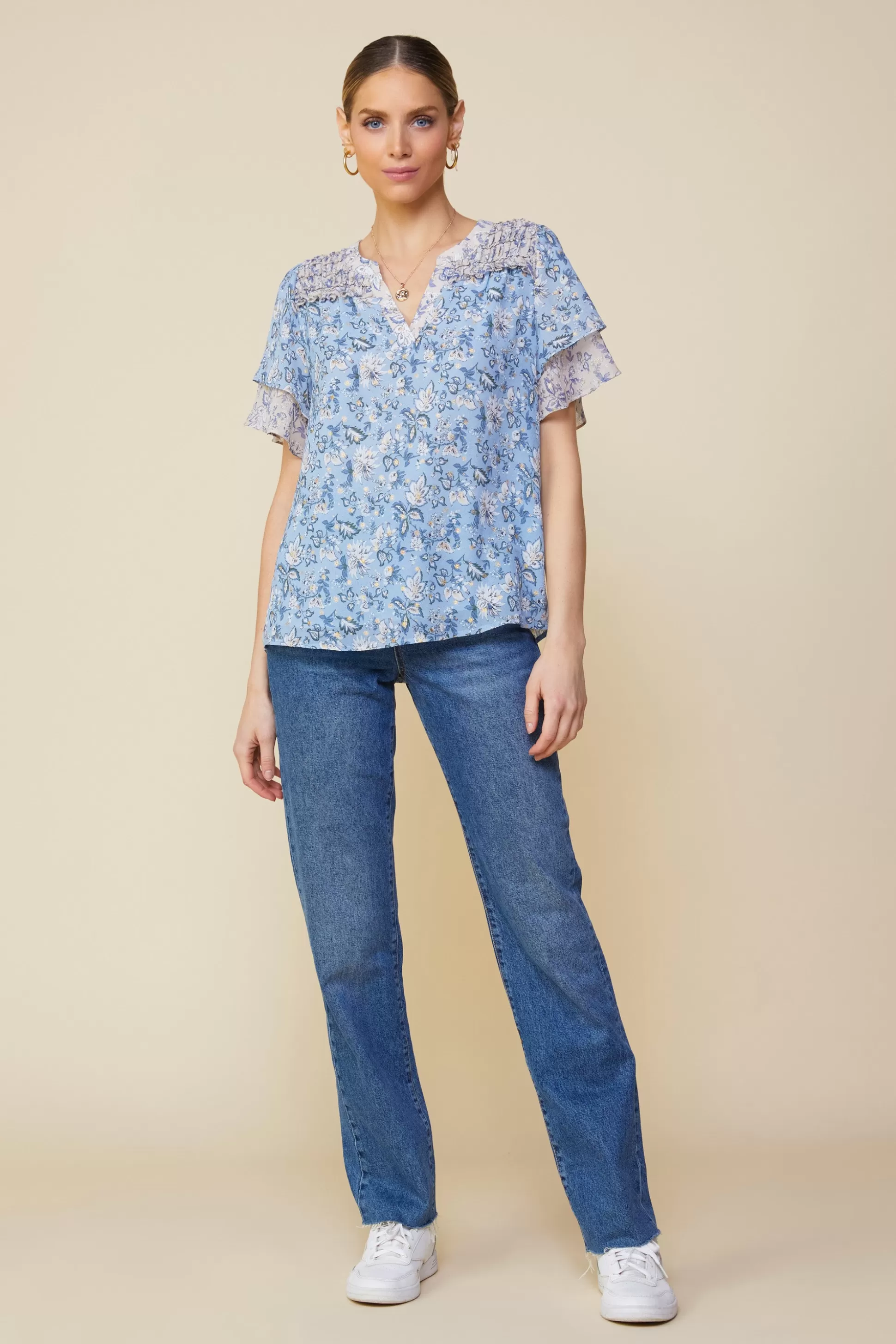 SKIES ARE BLUE Short Sleeve Tops>Aster Print Ruffled Detail Contrast Top Dustybluecream