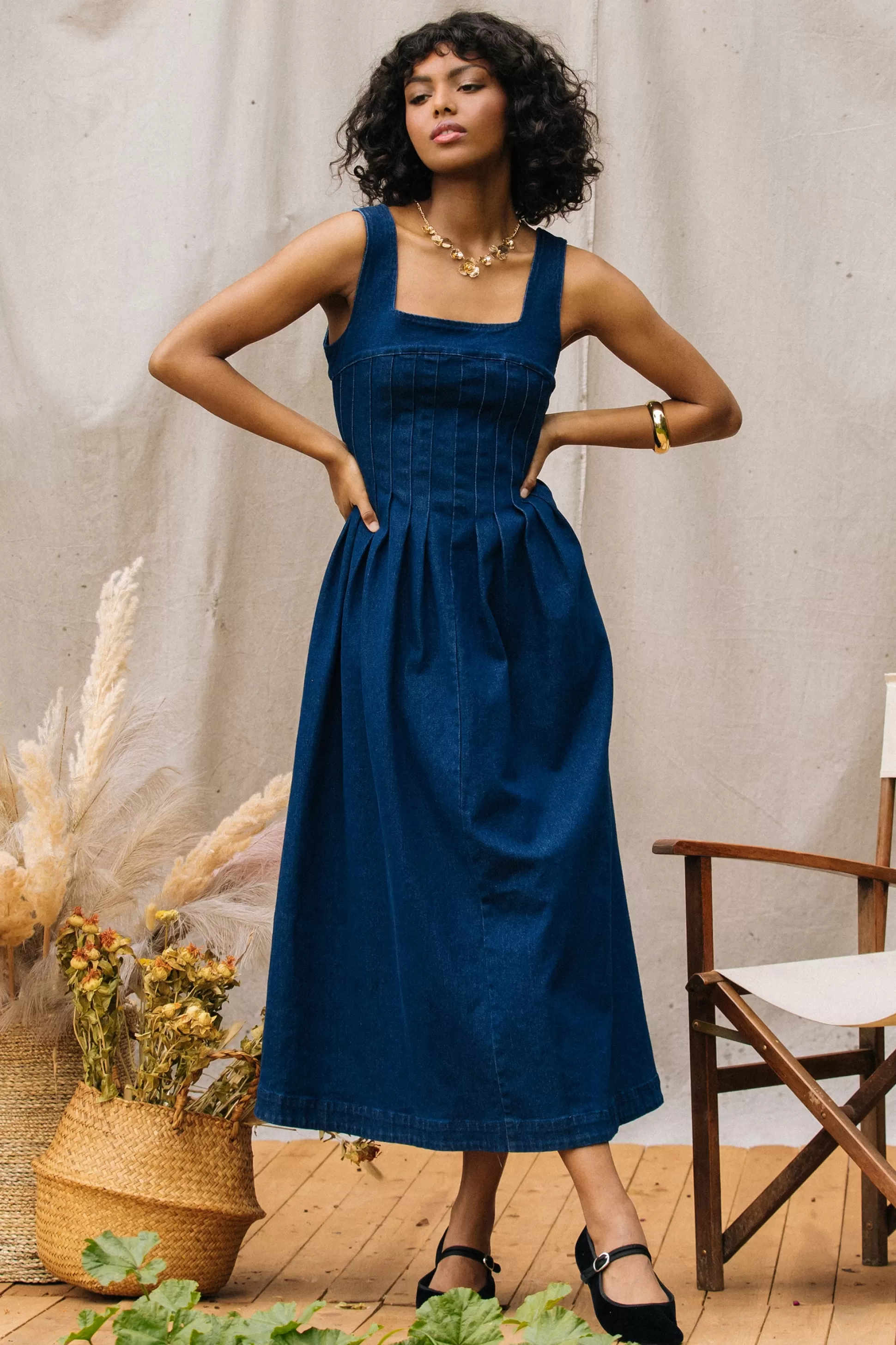 SKIES ARE BLUE Maxi Dresses>Corset Denim Pleated Dress Indigo