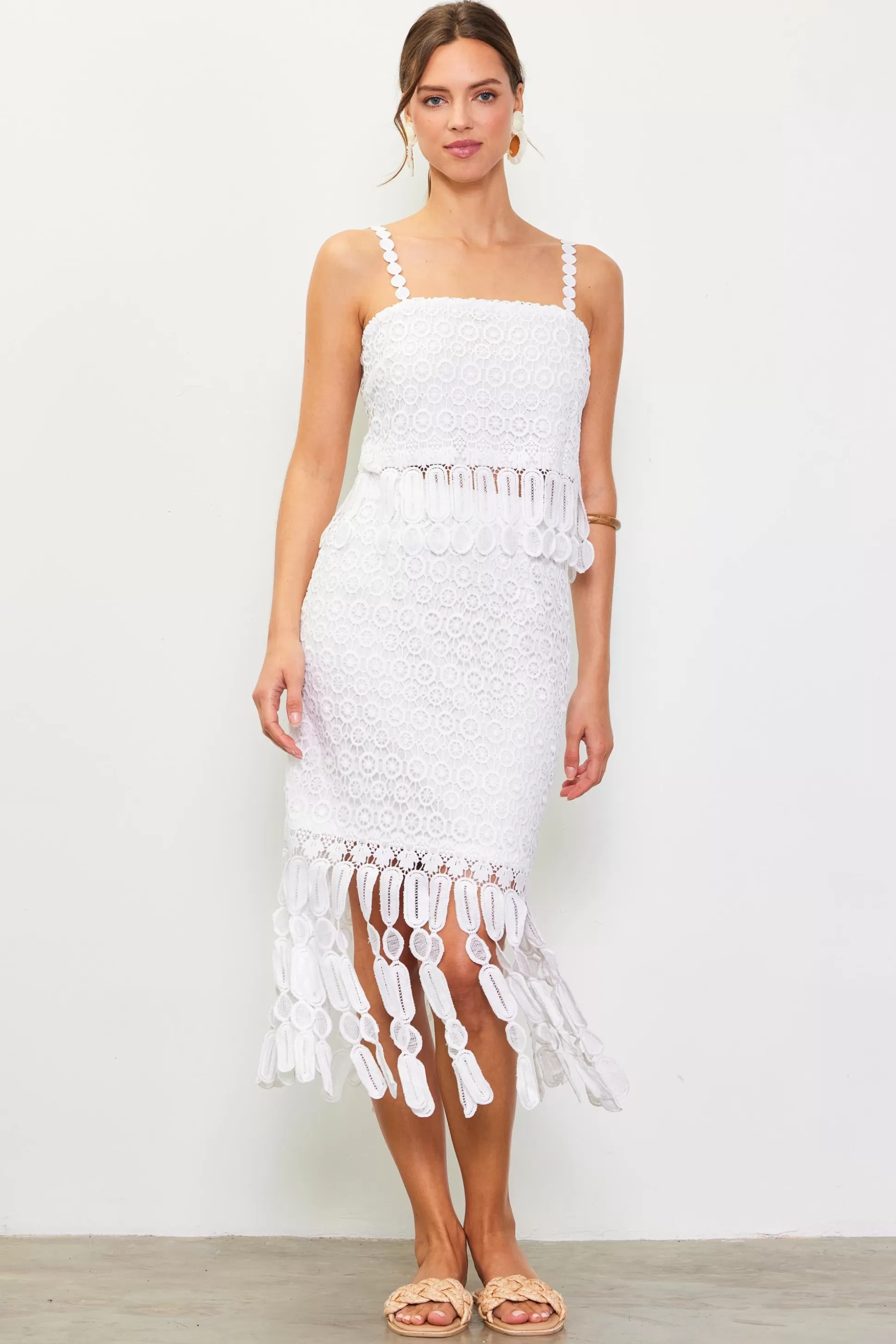 SKIES ARE BLUE Sleeveless Tops>Crochet Cami With Fringe Detail Offwhite