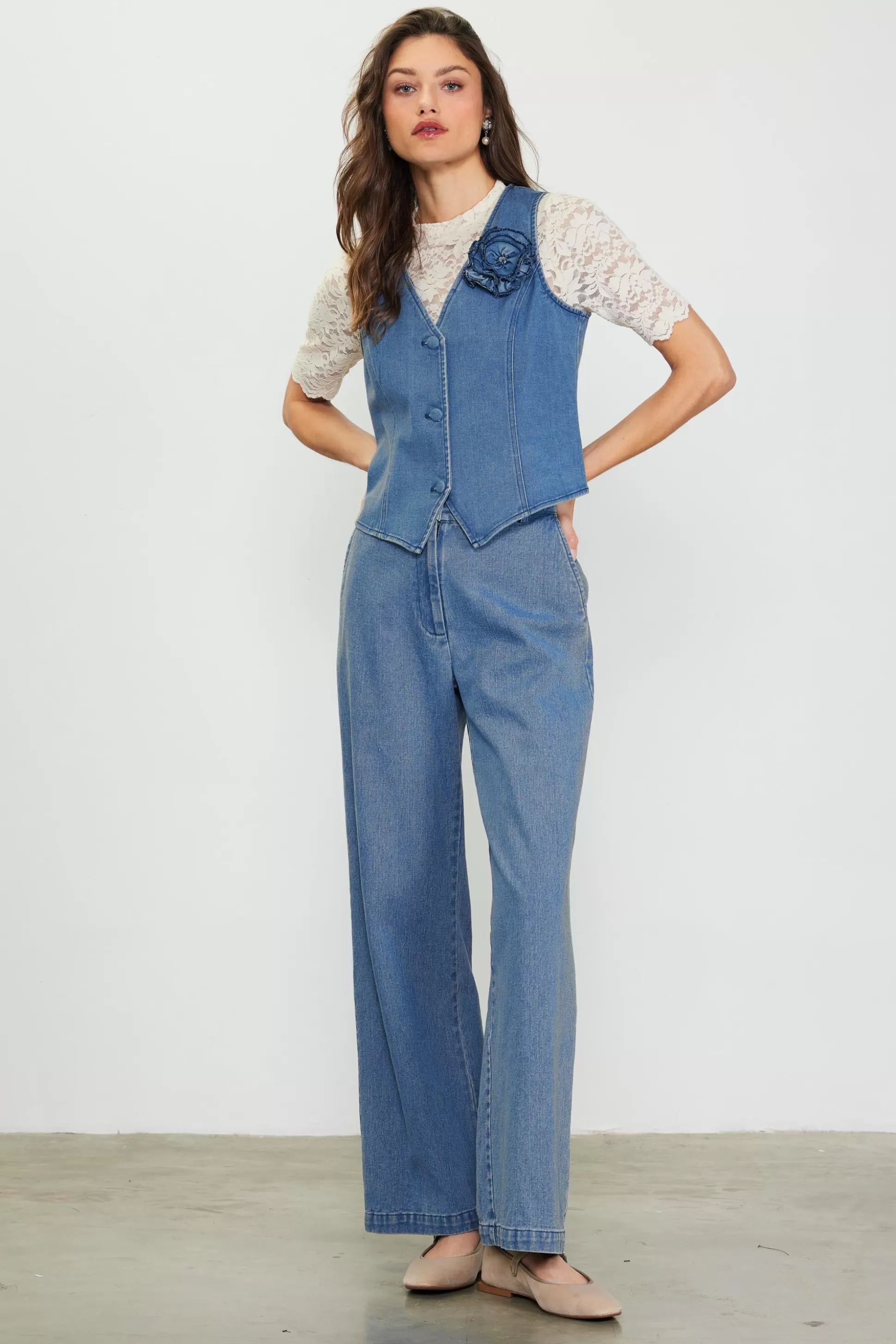 SKIES ARE BLUE Sleeveless Tops>Denim Vest With Detachable Rosette Bluedenim