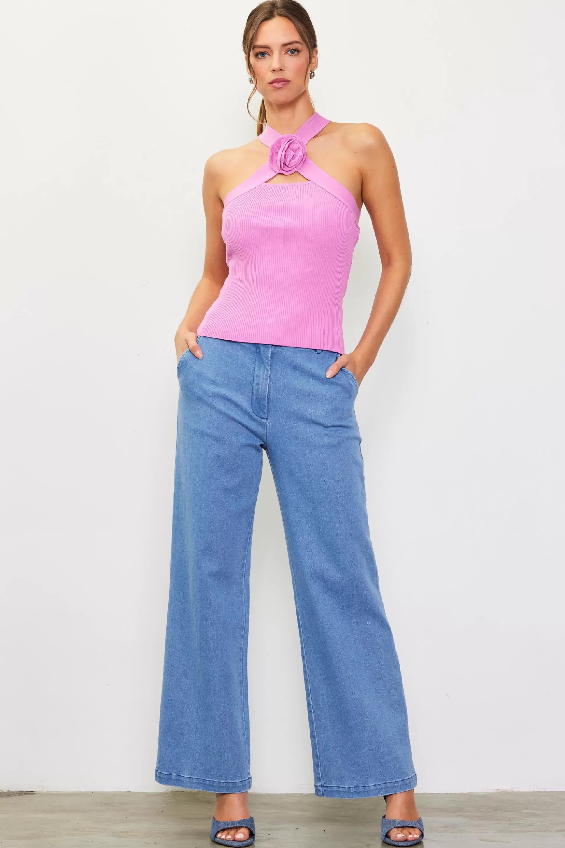 SKIES ARE BLUE Sleeveless Tops>Detachable Rosette Knit Halter Top Roseviolet