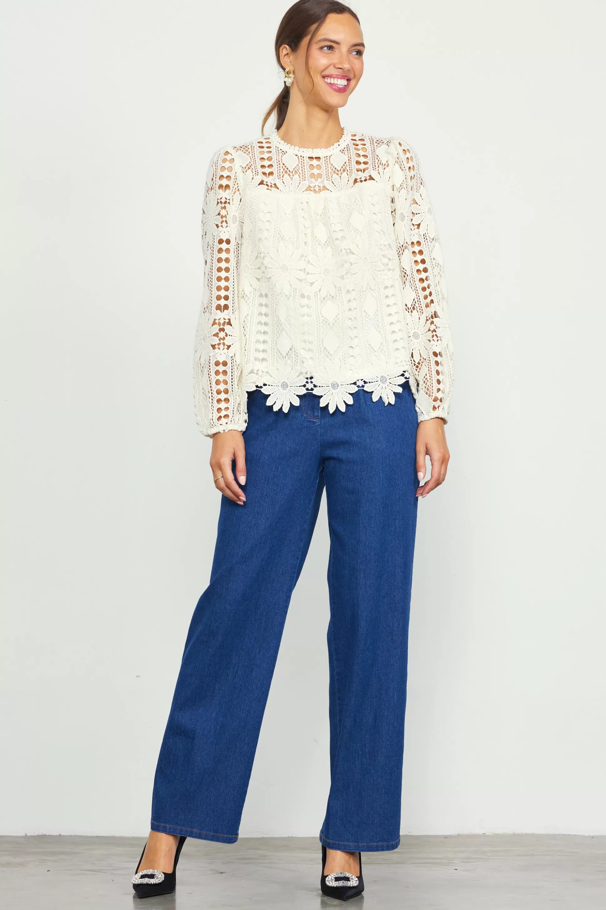 SKIES ARE BLUE Blouses | Long Sleeve Tops>Eyelet Lace Longsleeve Blouse Cream