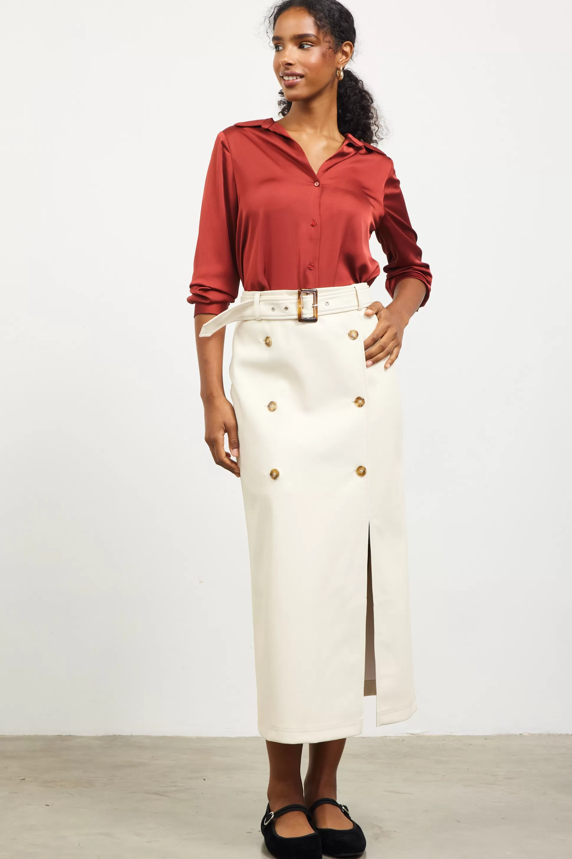 SKIES ARE BLUE Skirts>Faux Leather Belted Midi Skirt Cream