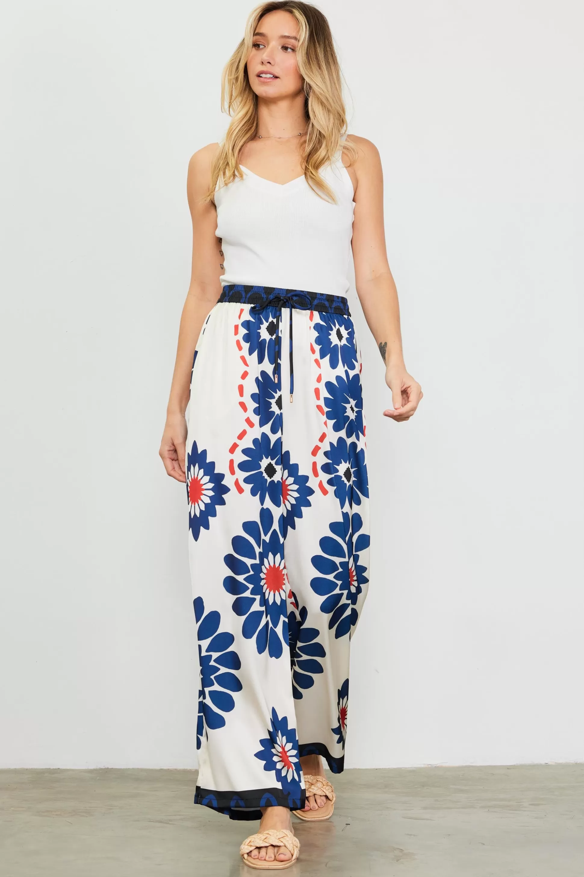 SKIES ARE BLUE Pants>Floral Print Elastic Waistband Pants Ivory-navy