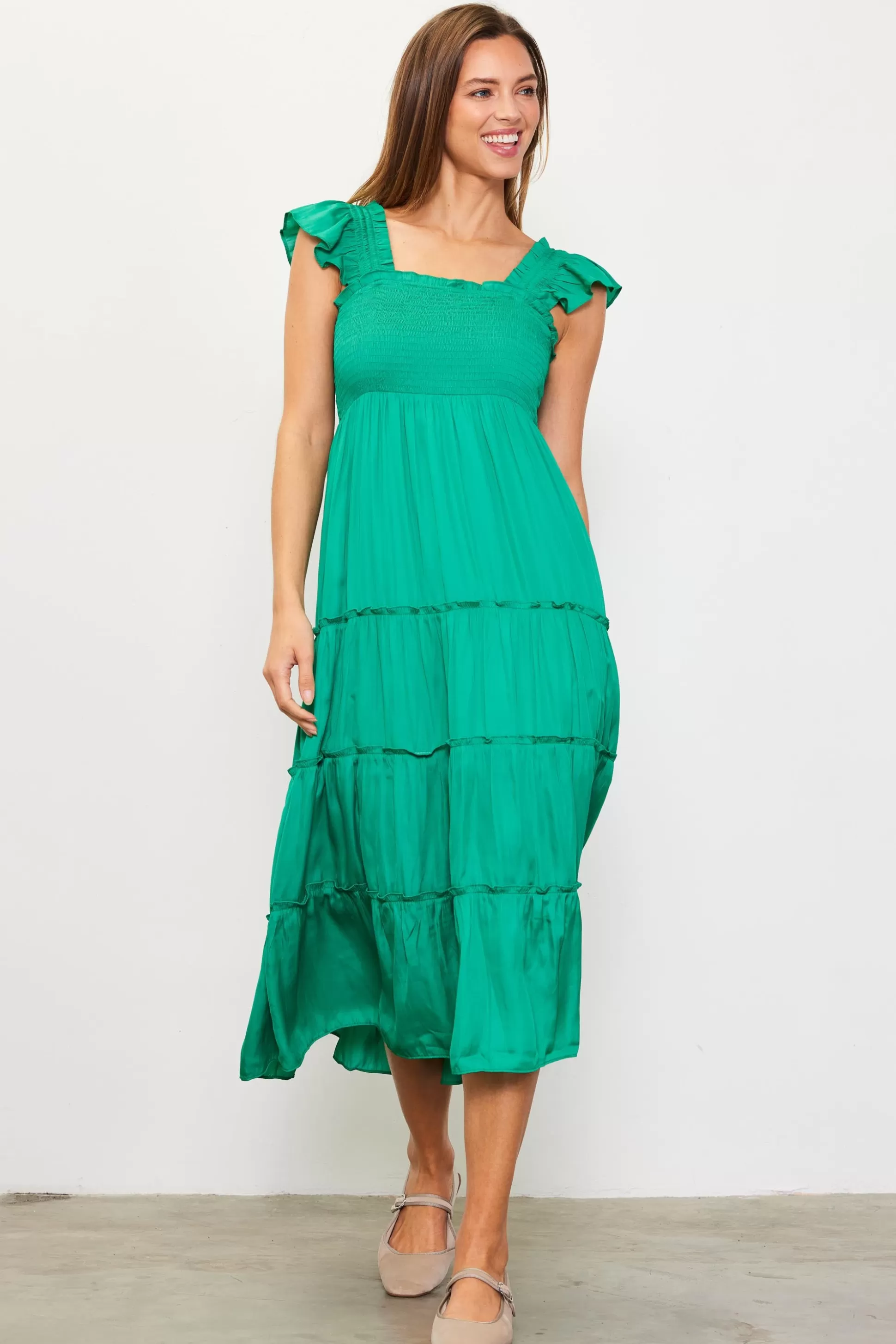 SKIES ARE BLUE Midi Dresses>Hathaway Tiered Midi Dress Kelly-green