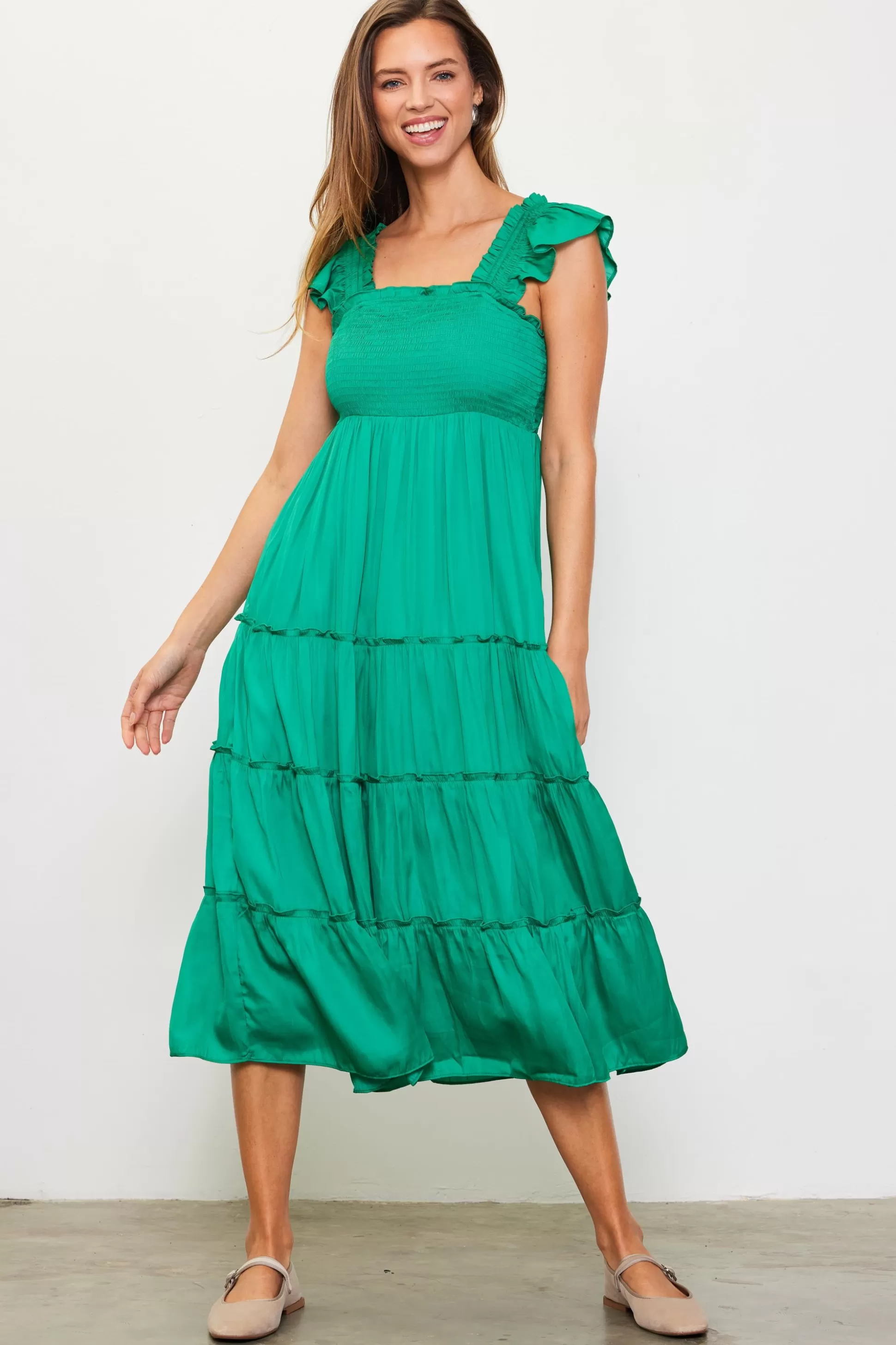 SKIES ARE BLUE Midi Dresses>Hathaway Tiered Midi Dress Kelly-green