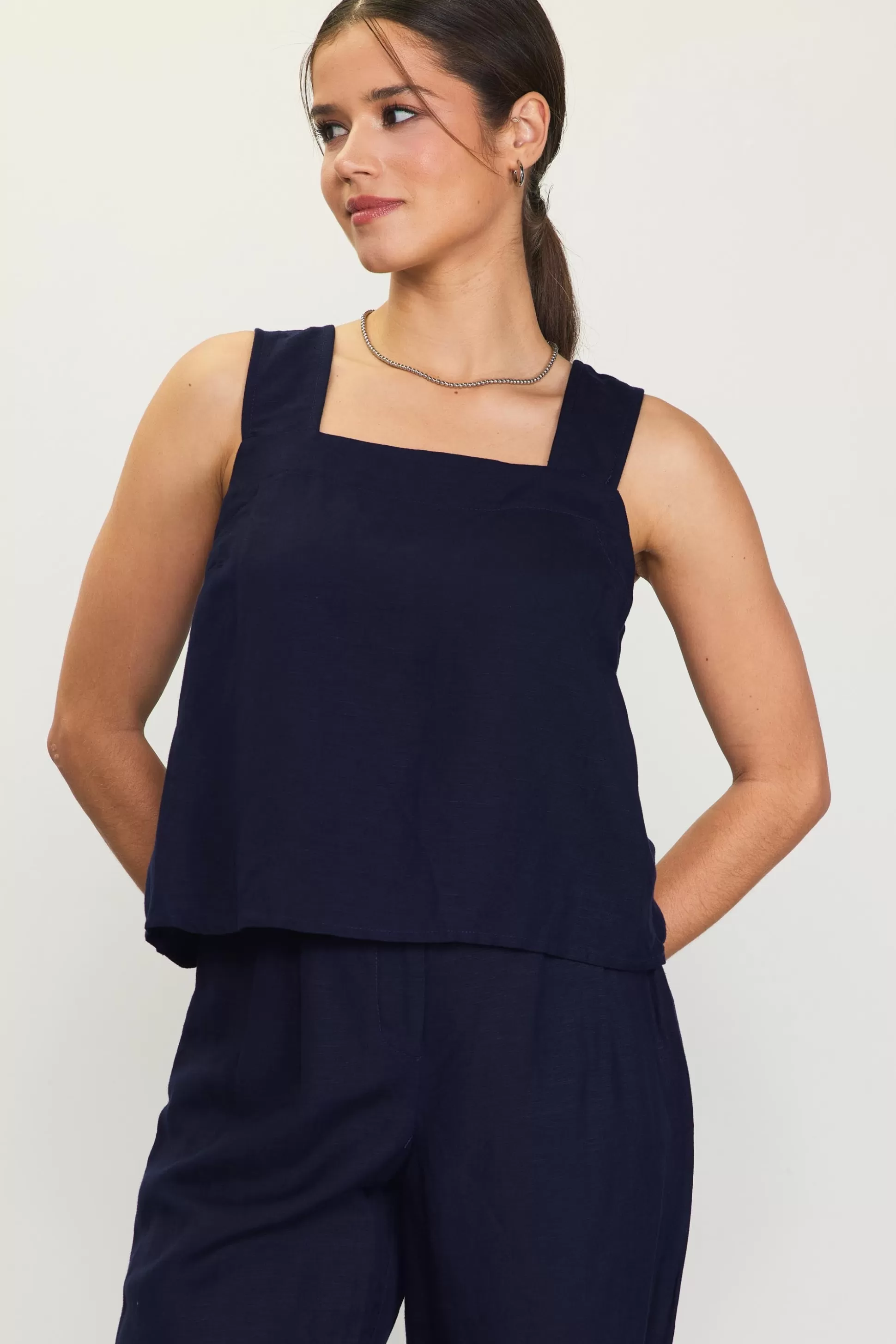 SKIES ARE BLUE Sleeveless Tops>Linen Blend Square Neck Tank Top Navy