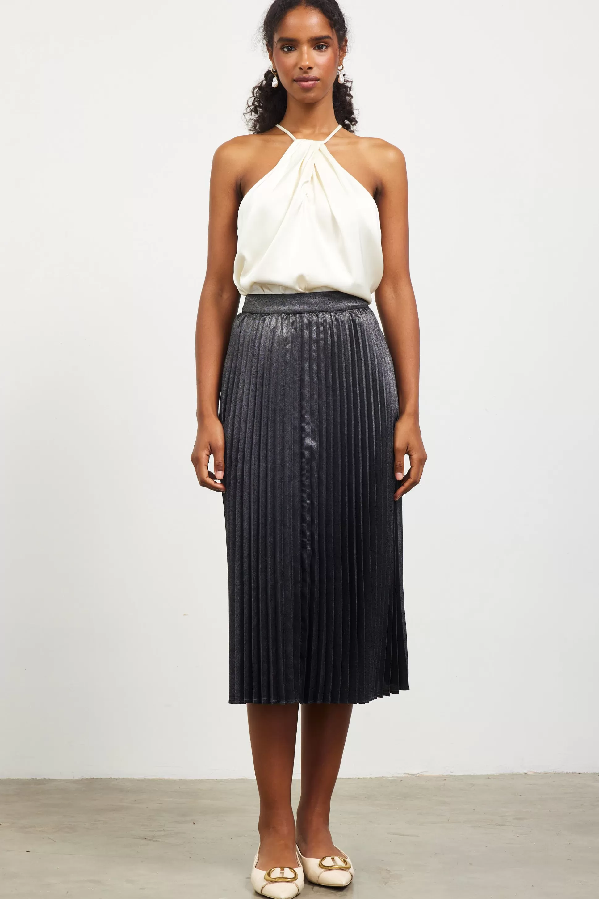 SKIES ARE BLUE Skirts>Metallic Foil Pleated Midi Skirt Black