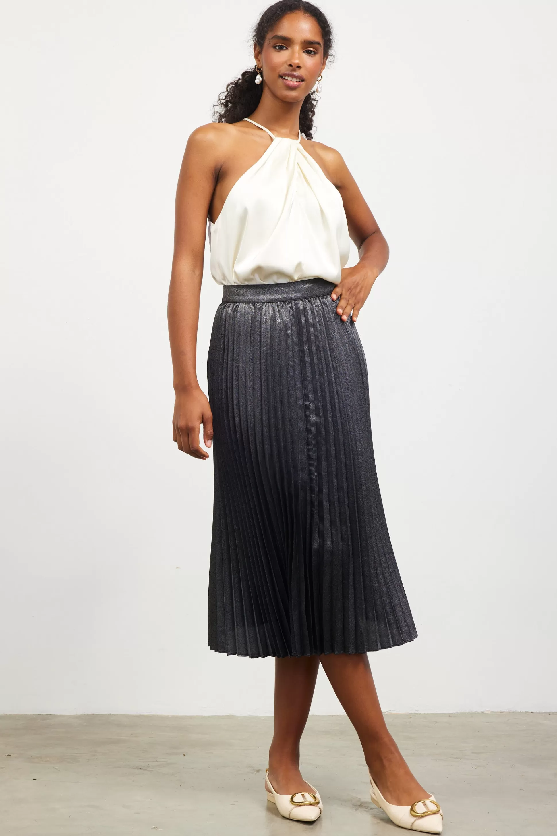 SKIES ARE BLUE Skirts>Metallic Foil Pleated Midi Skirt Black