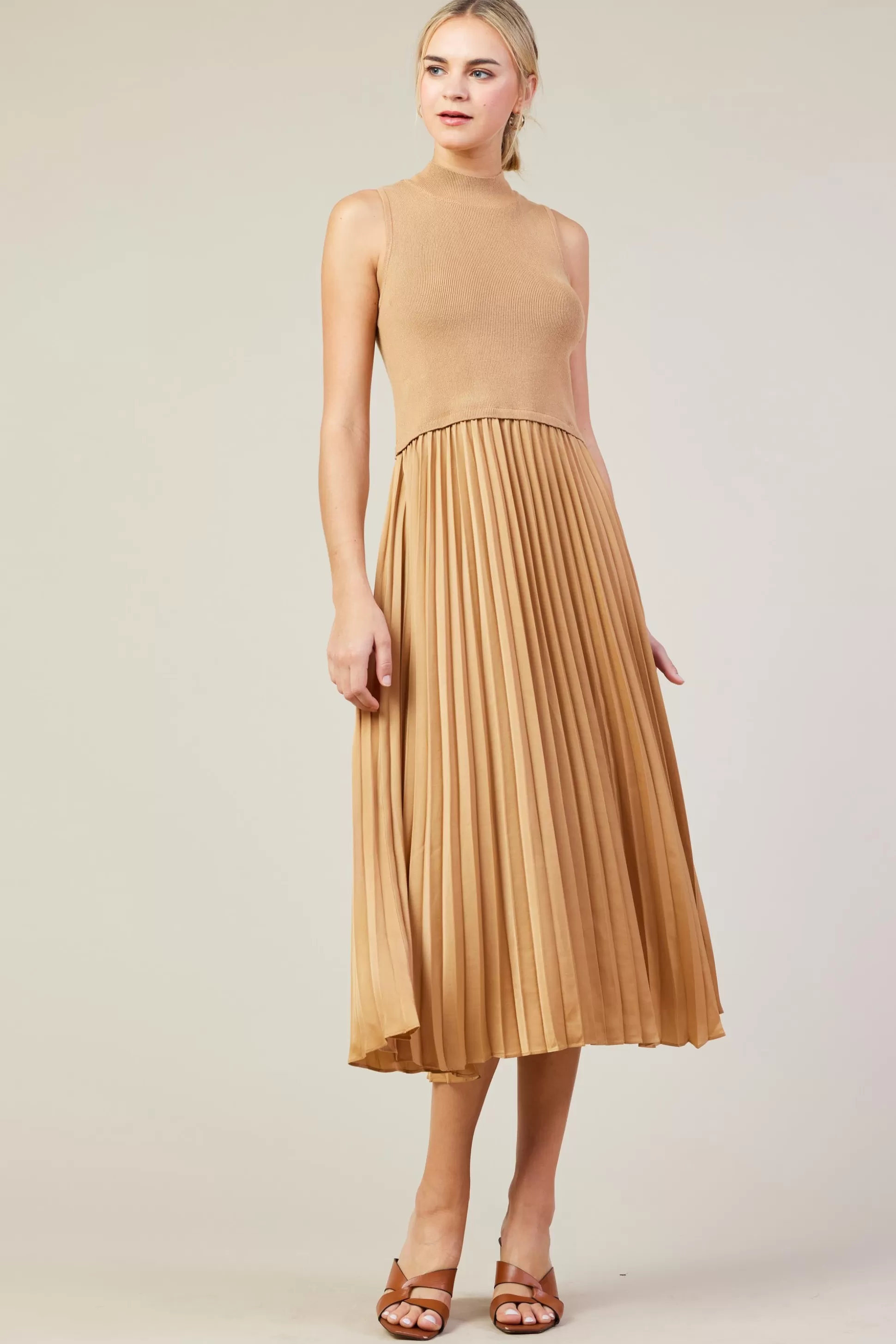 SKIES ARE BLUE Midi Dresses>Mixed Media Pleated Midi Dress Tan