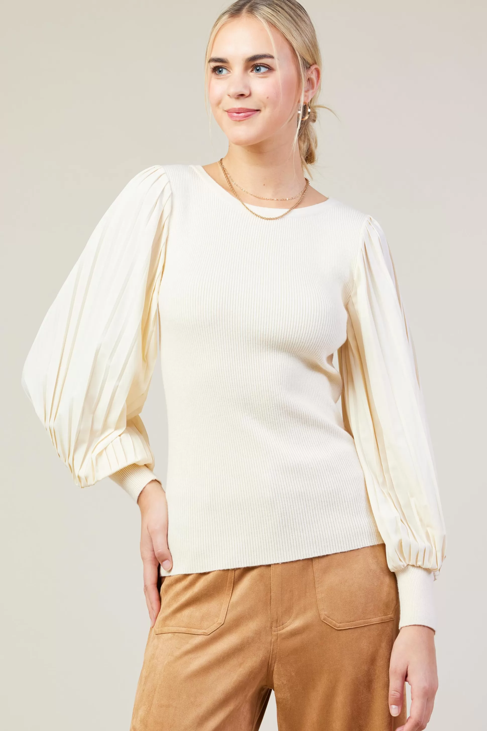 SKIES ARE BLUE Long Sleeve Tops>Mixed Media Pleated Sleeve Top Cream