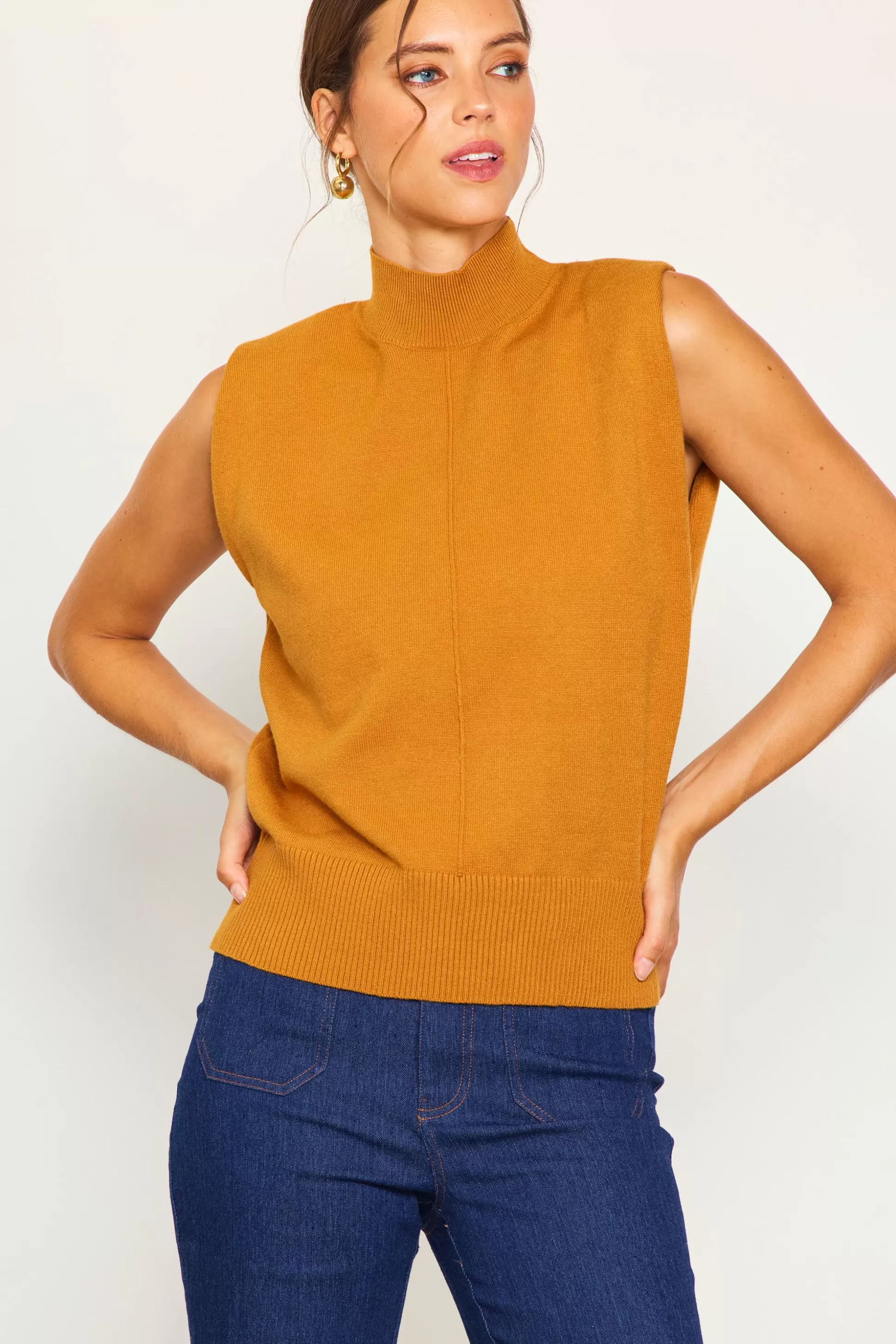 SKIES ARE BLUE Short Sleeve Tops>Mock Neck Sleeveless Knit Top Mustard