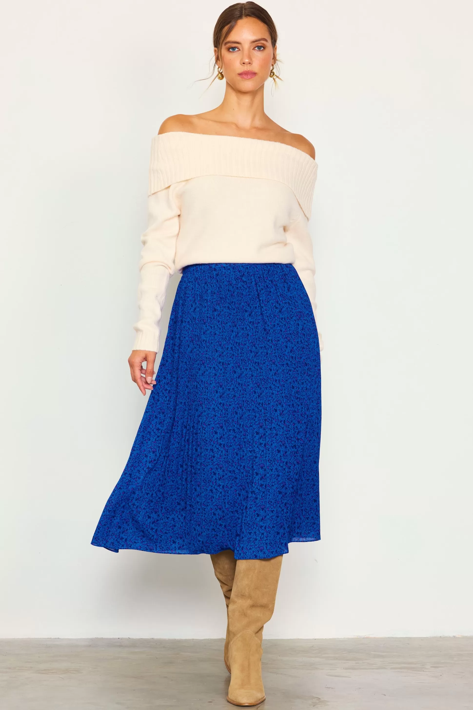 SKIES ARE BLUE Skirts>Pleated Floral Midi Skirt Cobalt