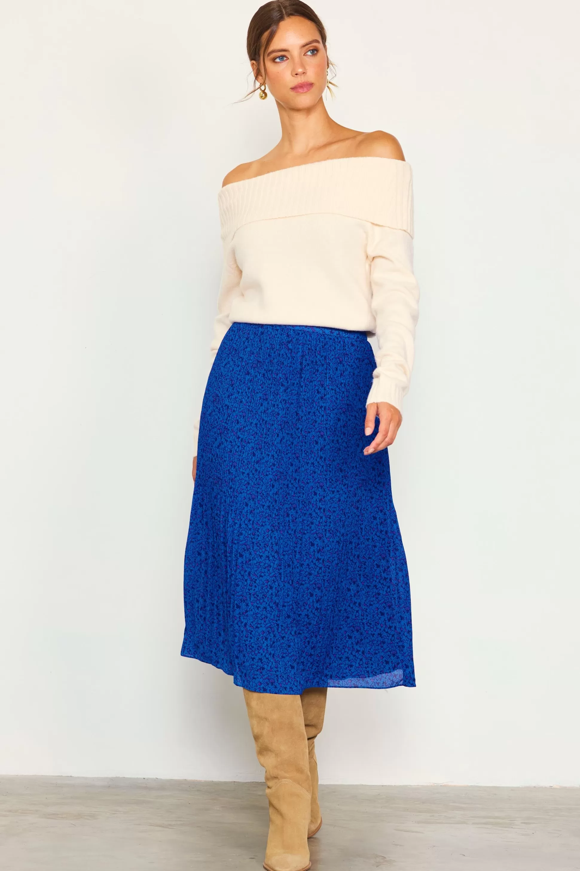 SKIES ARE BLUE Skirts>Pleated Floral Midi Skirt Cobalt