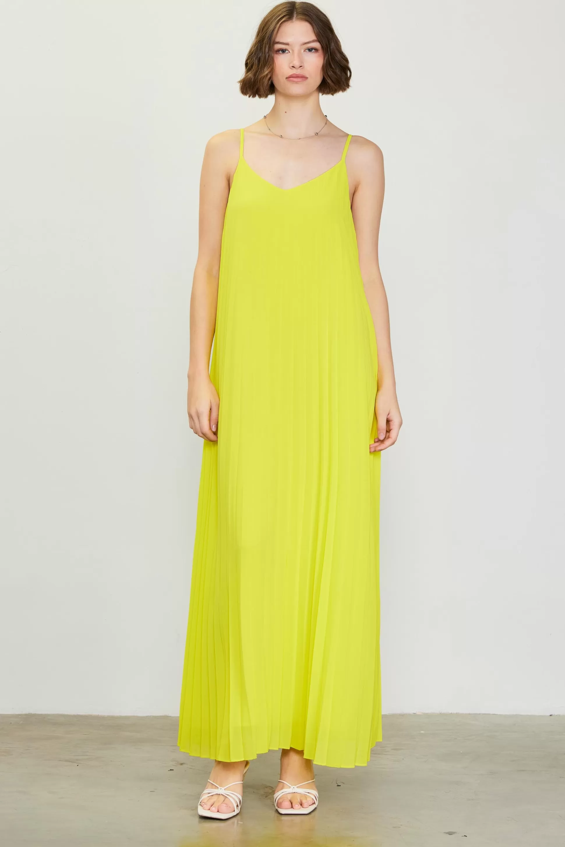 SKIES ARE BLUE Maxi Dresses>Pleated Maxi Dress Limeyellow