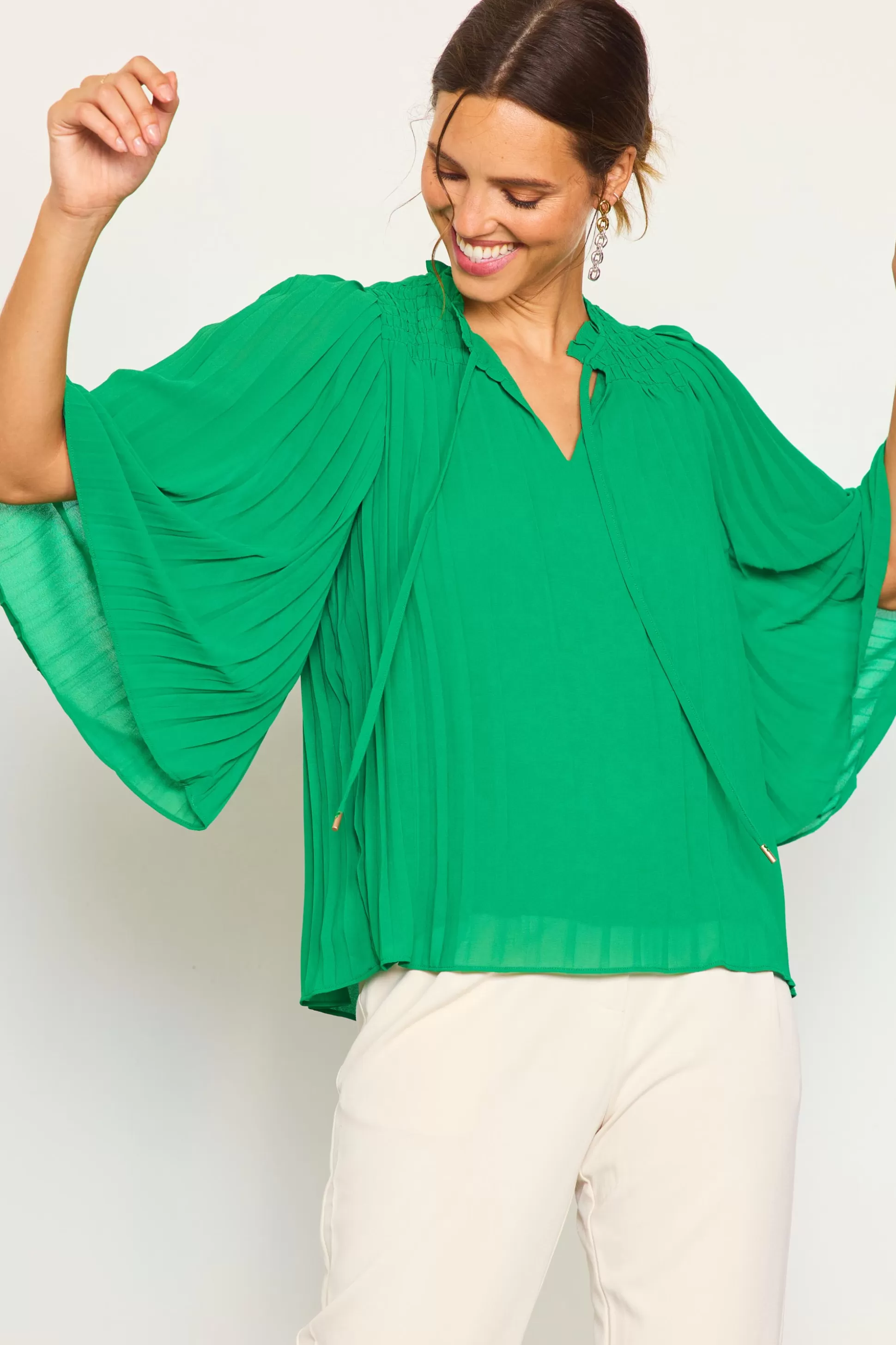 SKIES ARE BLUE Long Sleeve Tops>Pleated Ruffled Trim Top Kelly-green