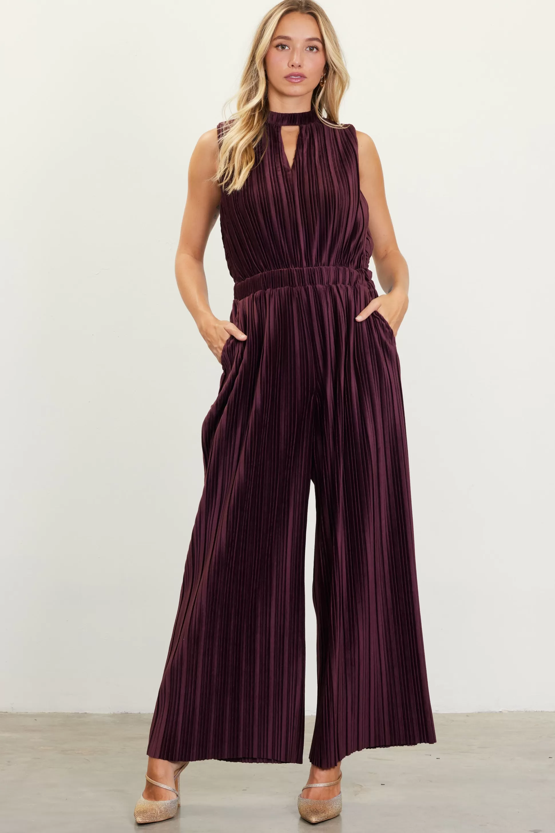 SKIES ARE BLUE Jumpsuits>Pleated Velvet Jumpsuit Chocolate