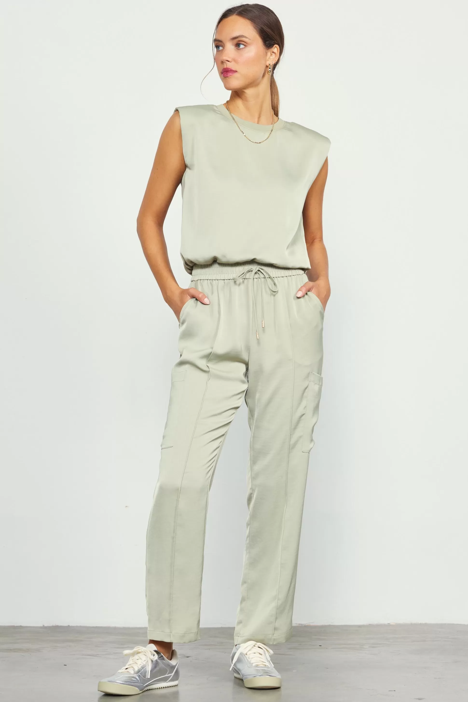 SKIES ARE BLUE Pants>Relaxed Utility Pintucked Pants Sage