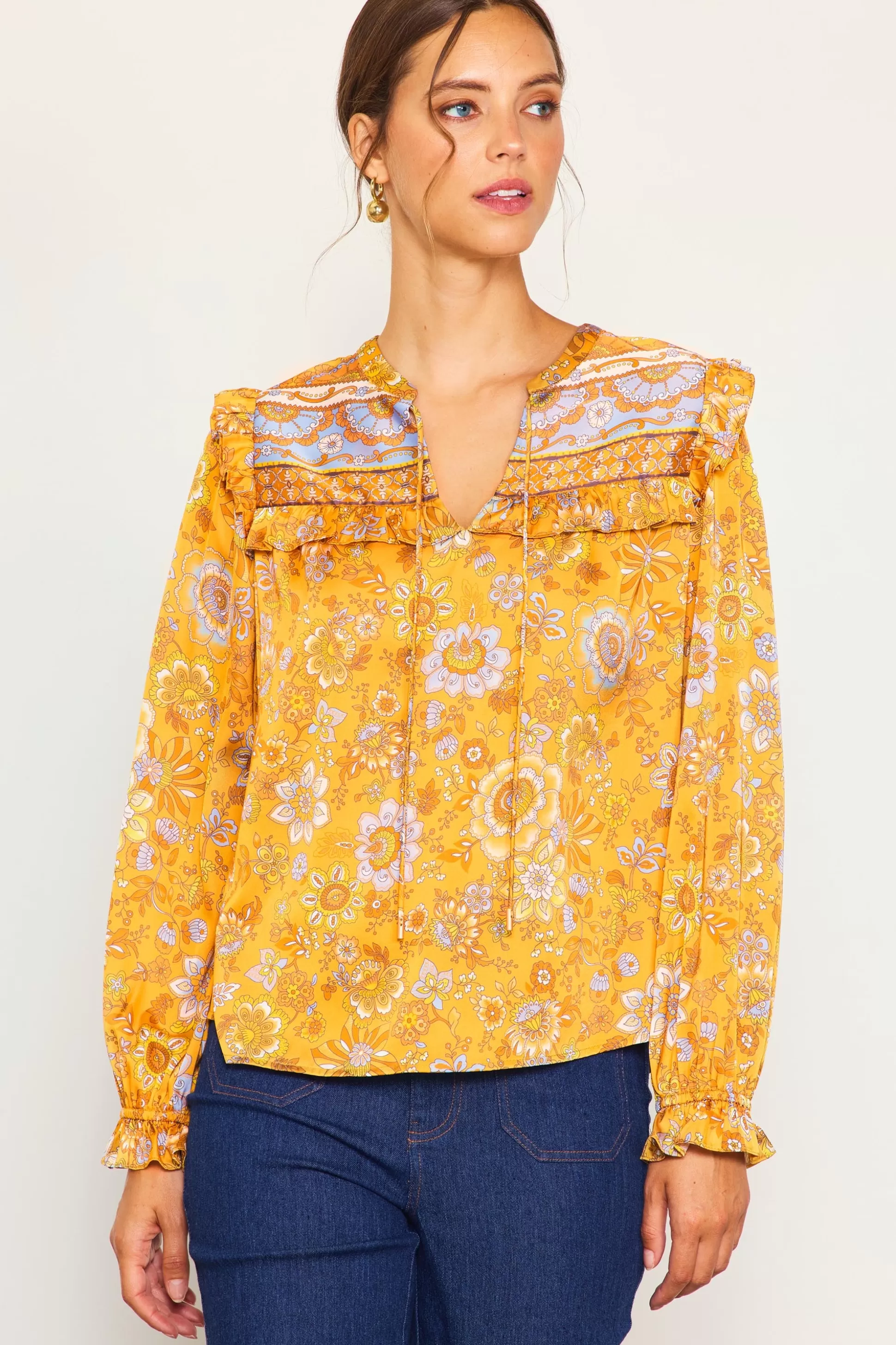 SKIES ARE BLUE Blouses | Long Sleeve Tops>Retro Floral Motif Blouse Mustard