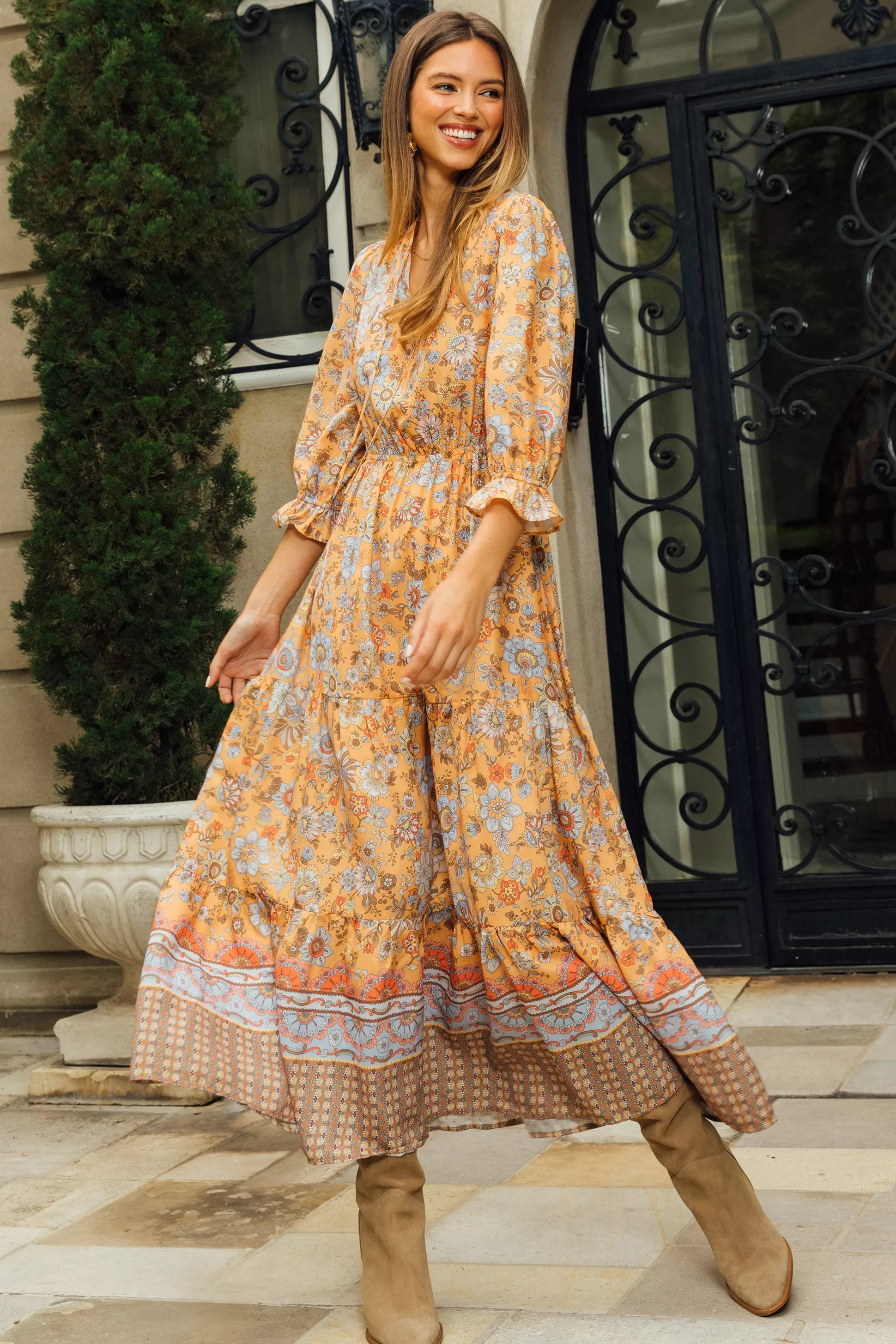 SKIES ARE BLUE Maxi Dresses>Retro Floral Motif Maxi Dress Mustard