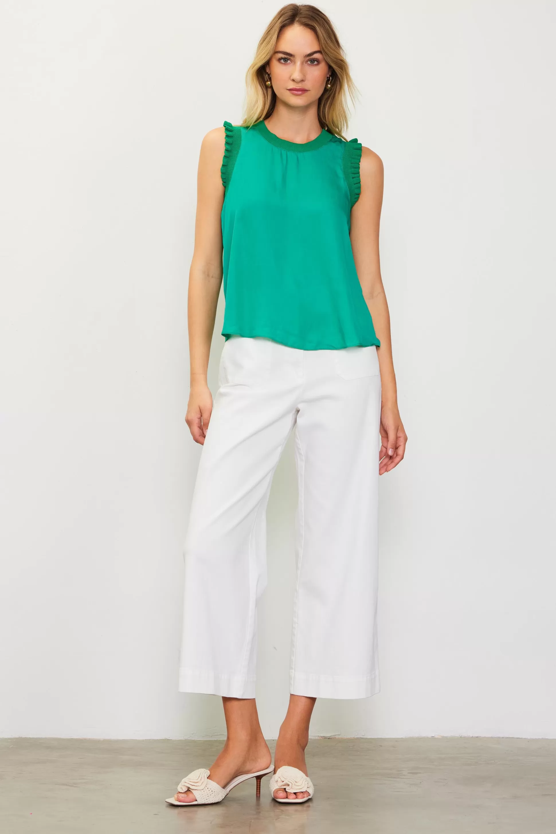 SKIES ARE BLUE Sleeveless Tops>Ruffle Detail Woven Top Kelly-green