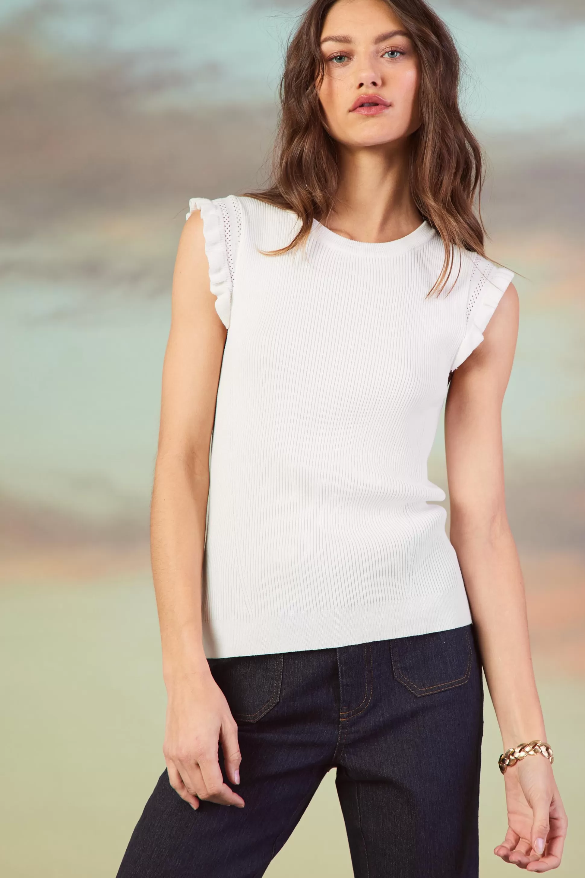 SKIES ARE BLUE Sleeveless Tops>Ruffle Sleeve Knit Top Offwhite