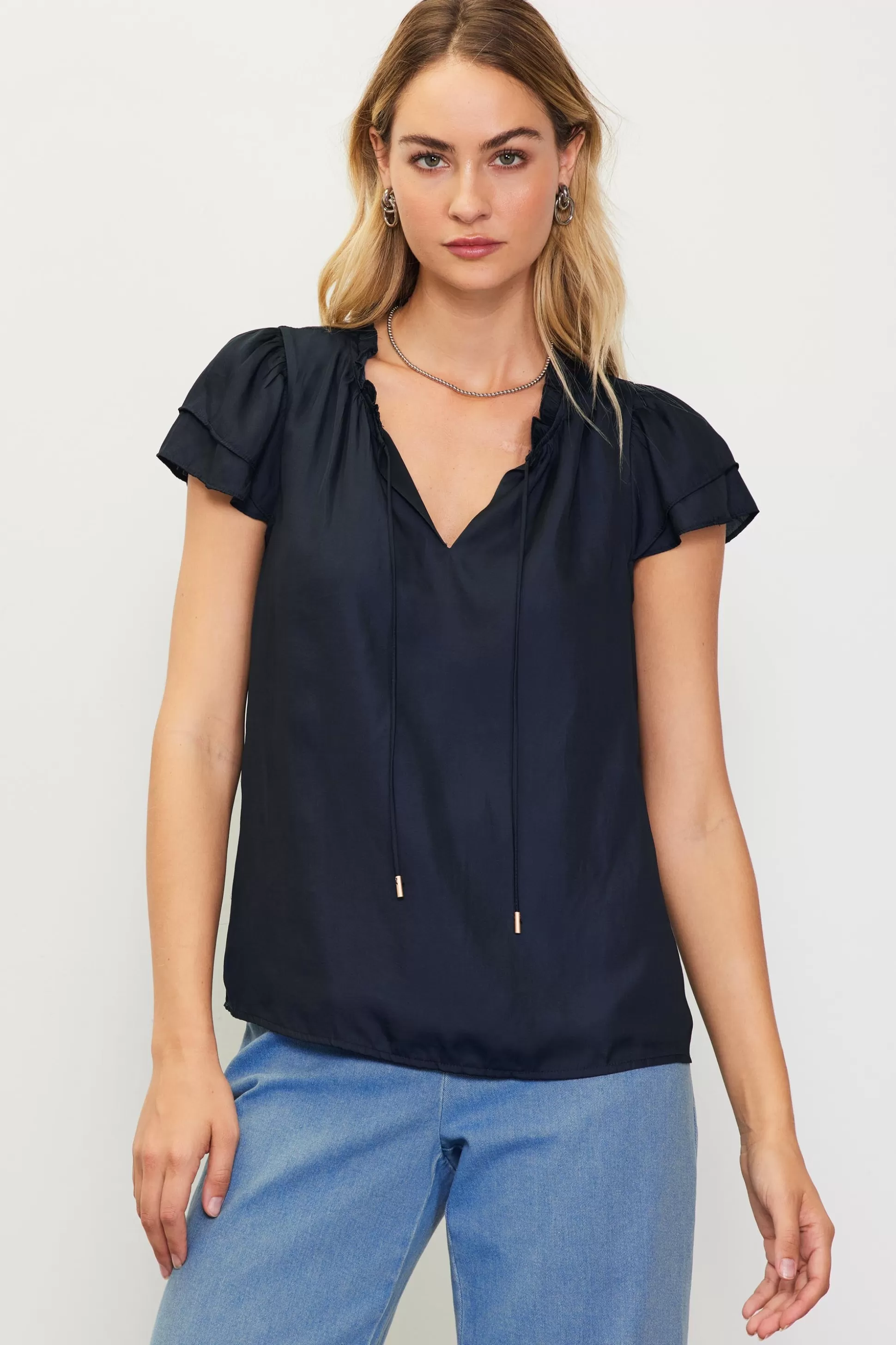 SKIES ARE BLUE Short Sleeve Tops>Satin Ruffled Detail Top Navy