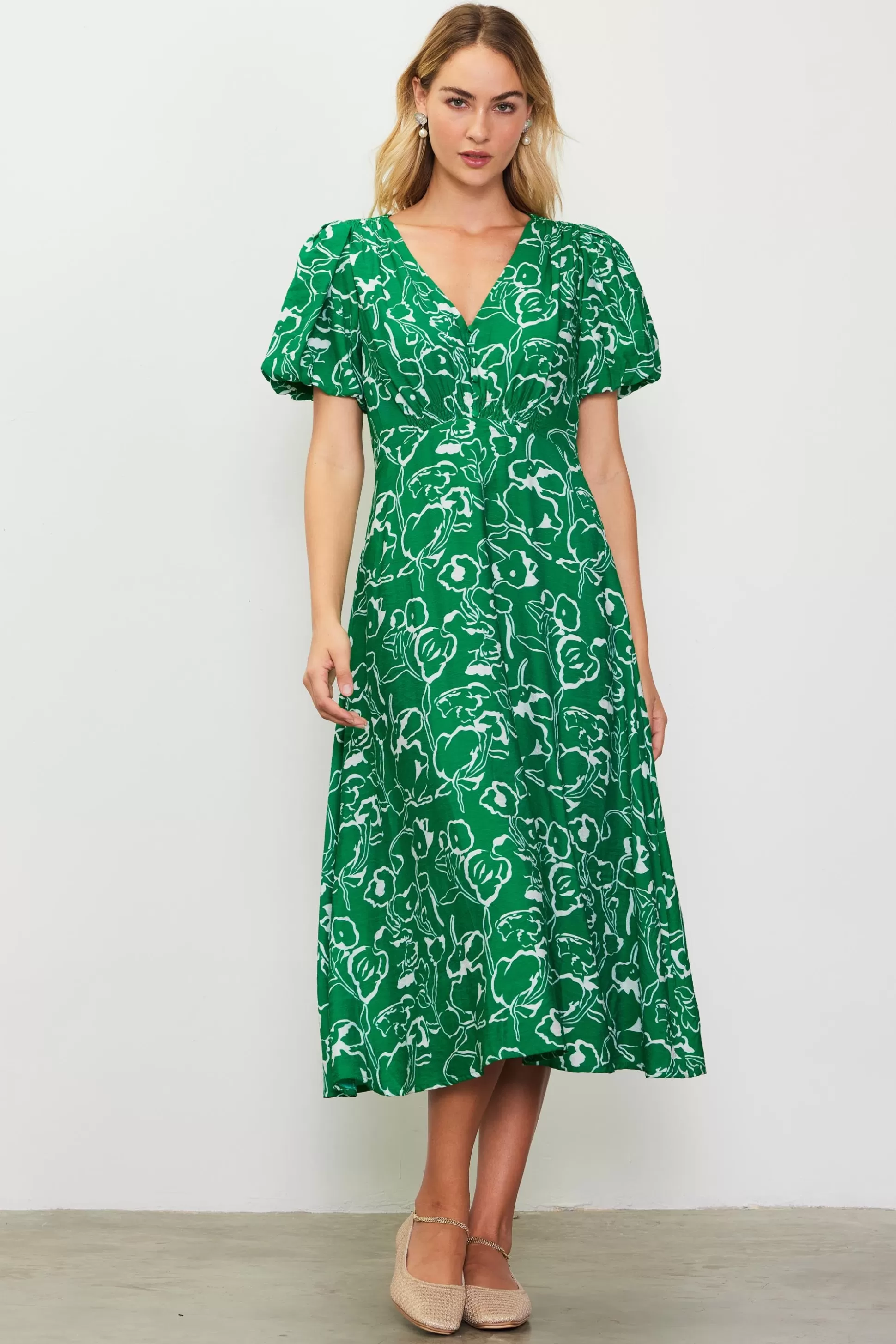 SKIES ARE BLUE Midi Dresses>Shirred Shoulder Print Midi Dress Green