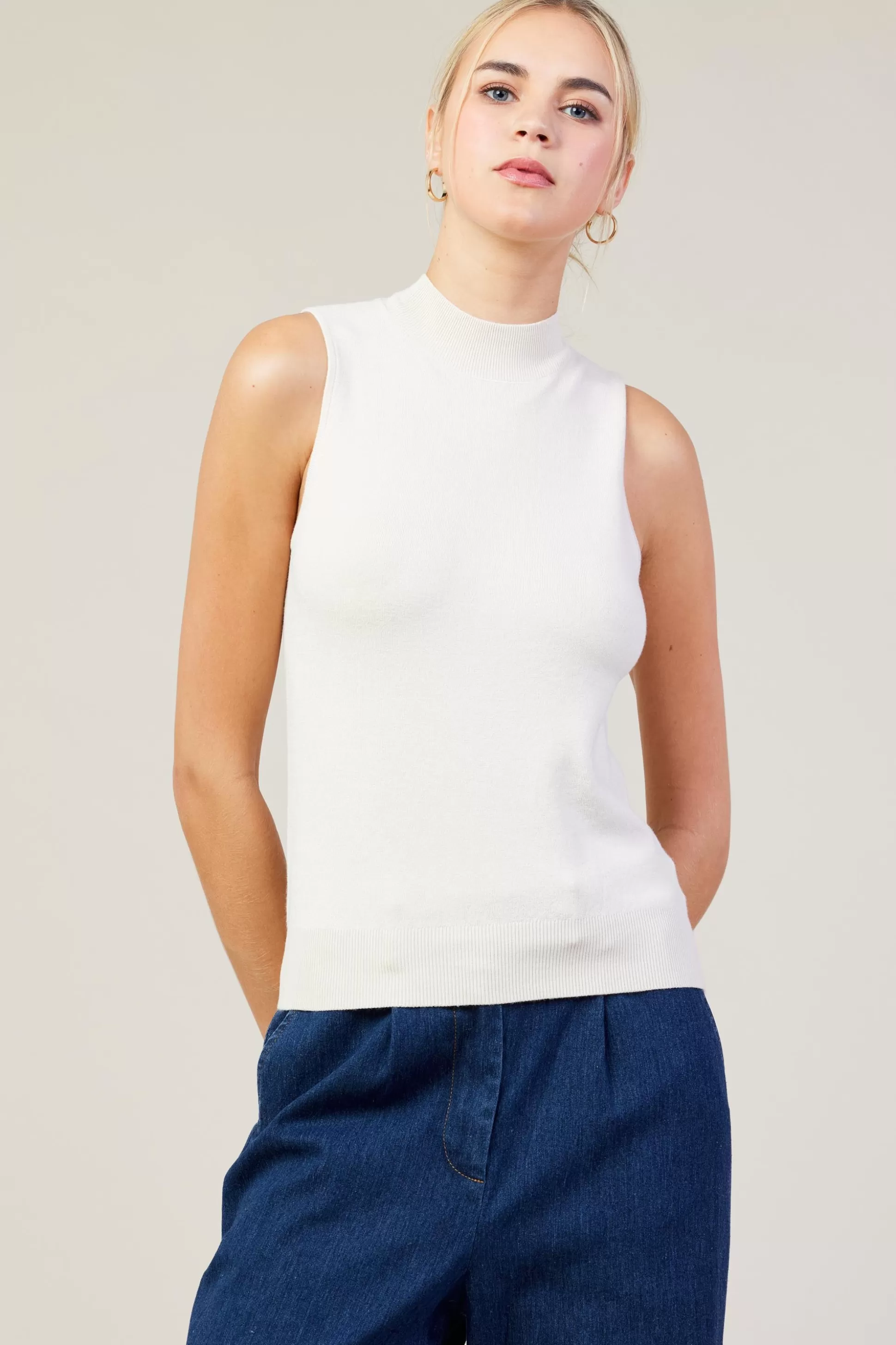 SKIES ARE BLUE Sleeveless Tops>Sleeveless Mock Neck Knit Top Cream