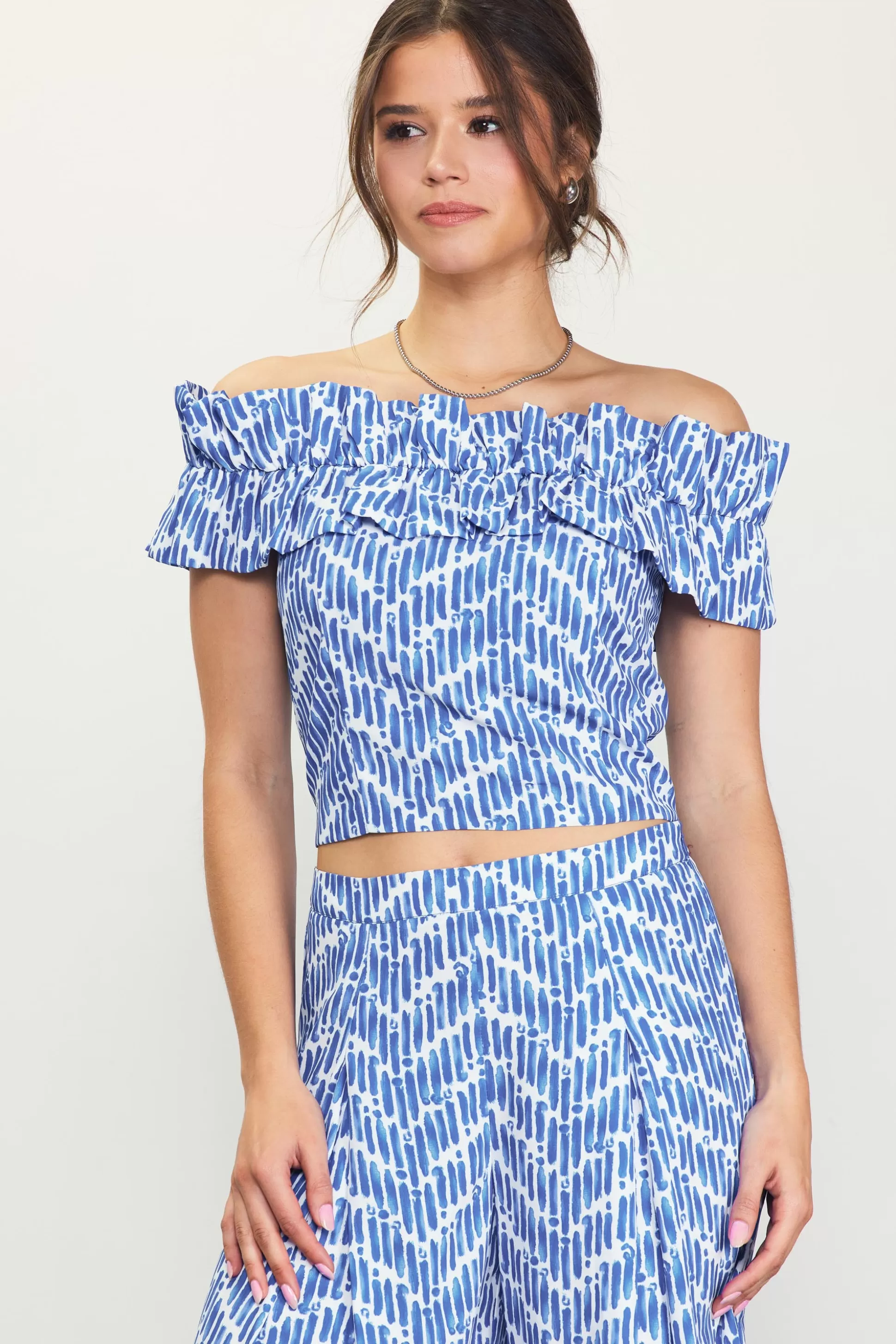 SKIES ARE BLUE Short Sleeve Tops>Smocked Off Shoulder Ruffle Top Blue