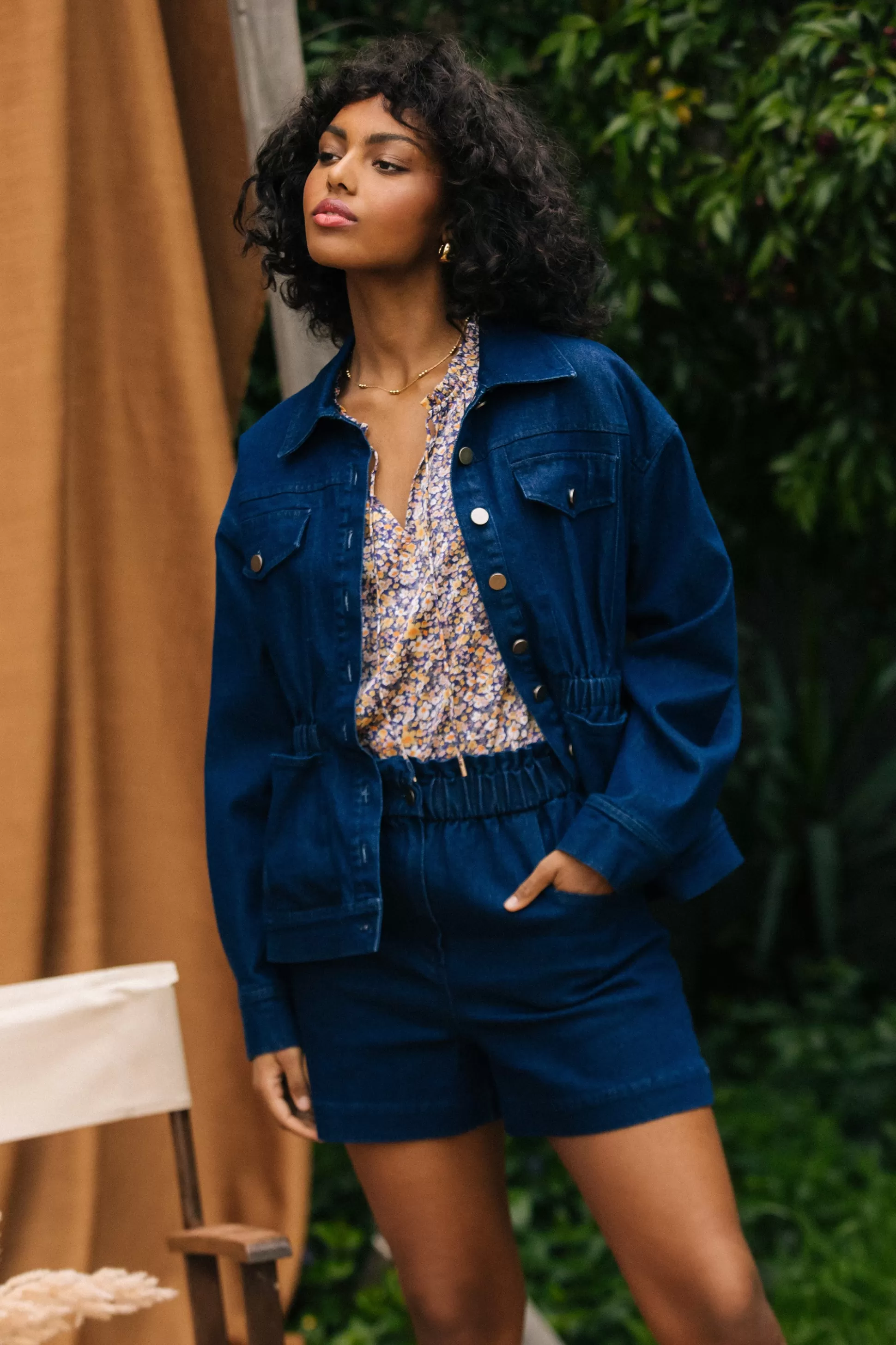 SKIES ARE BLUE Outerwear>Stretch Denim Trucker Jacket Indigo