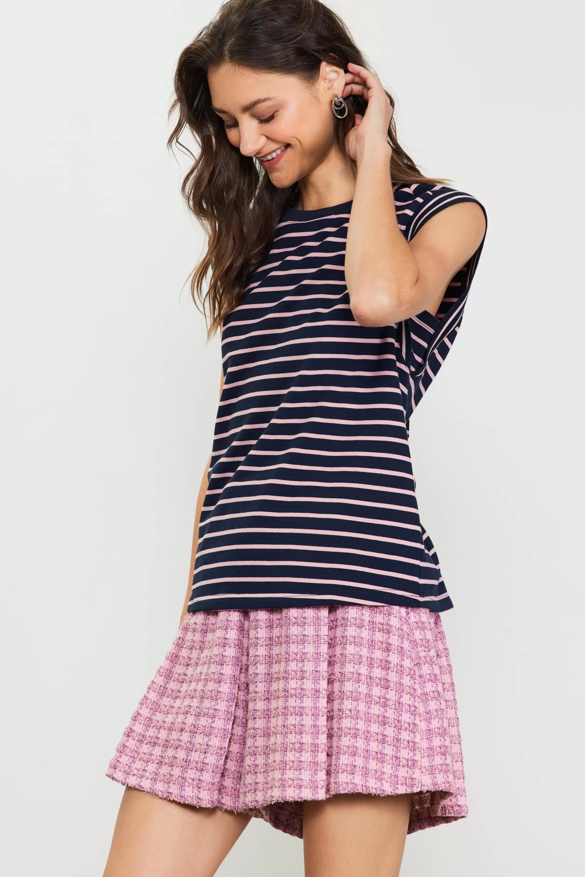 SKIES ARE BLUE Sleeveless Tops>Striped Sleeveless Rib Top Navy/pink