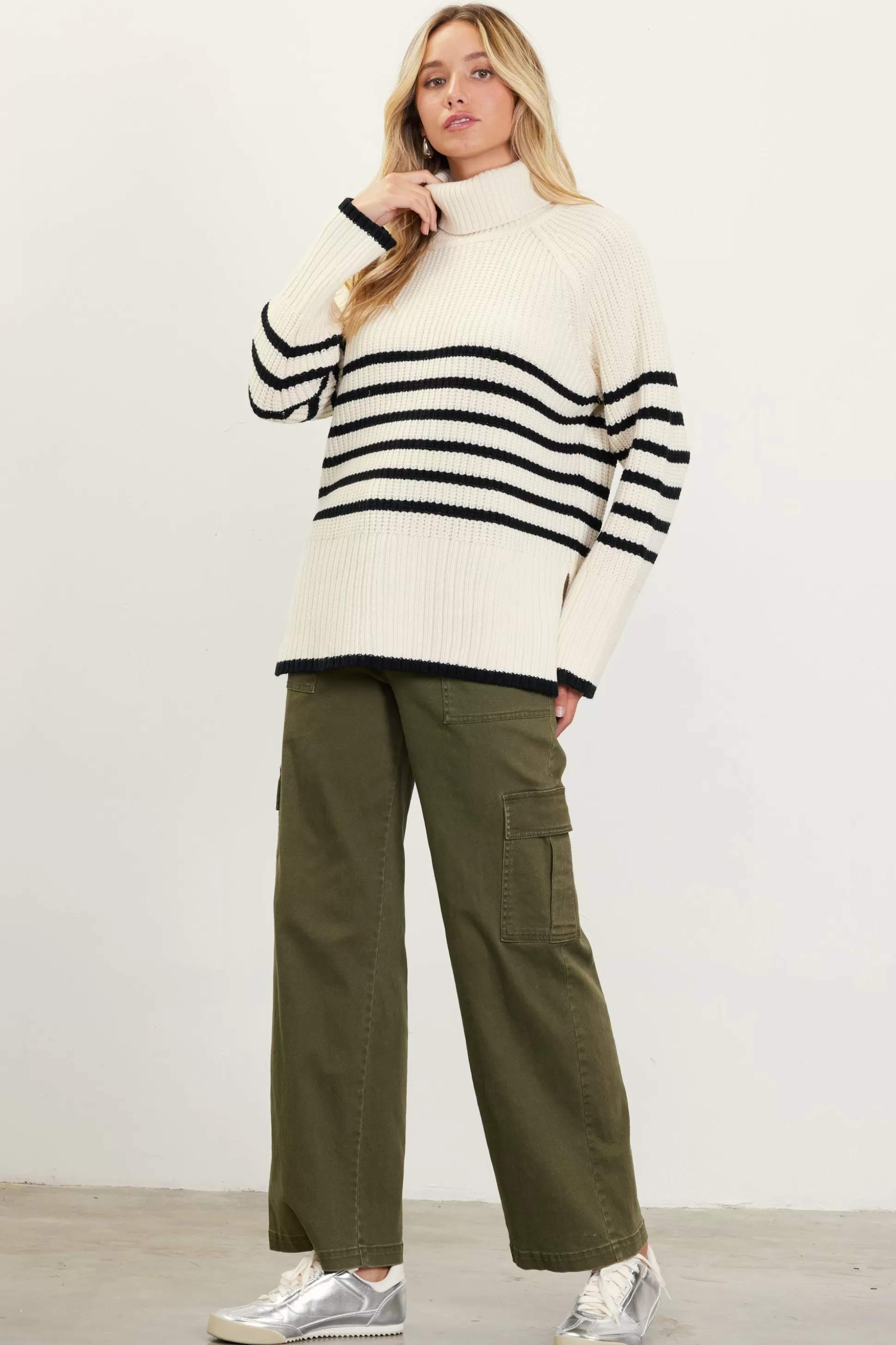 SKIES ARE BLUE Sweaters>Striped Turtleneck Sweater Cream-black