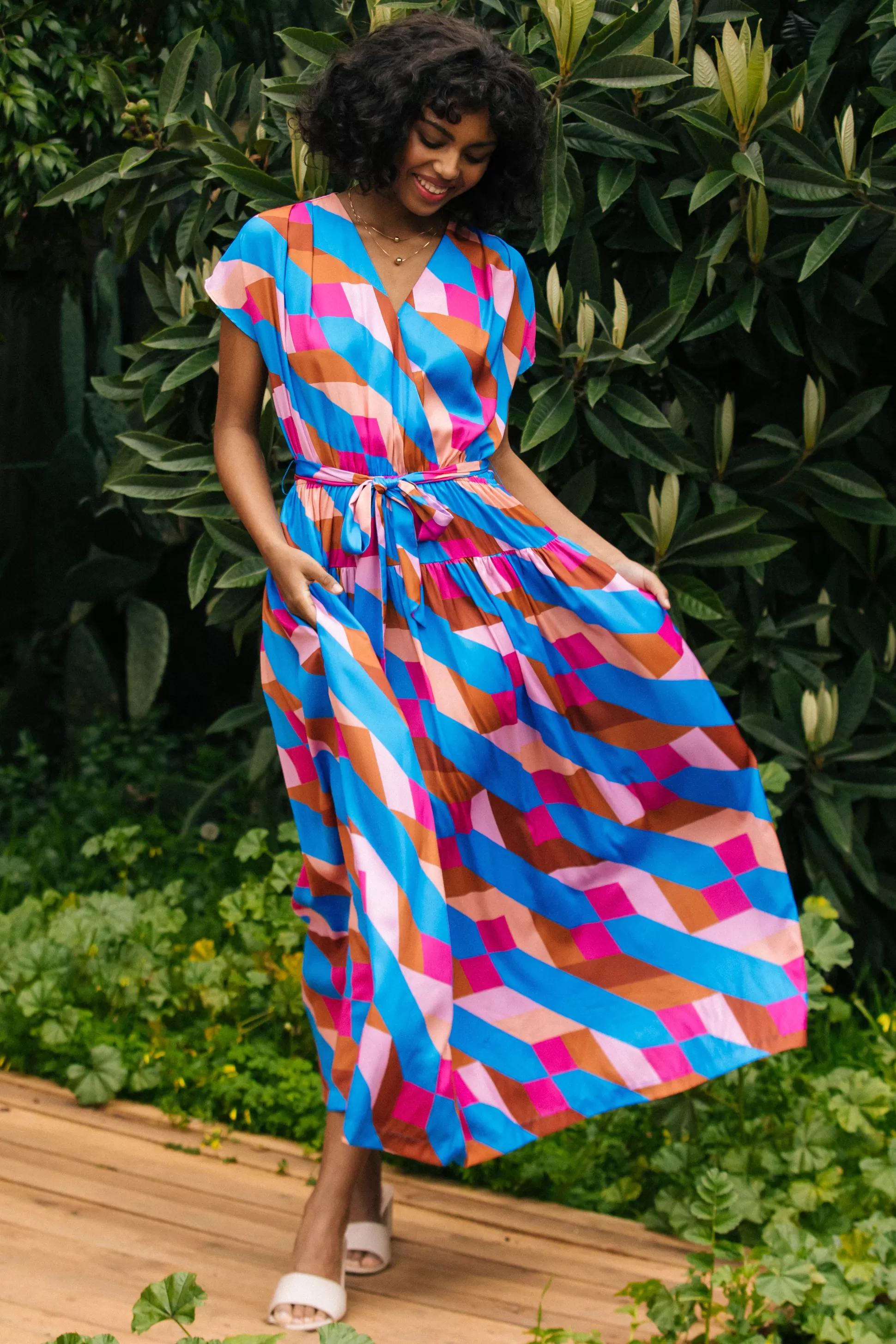 SKIES ARE BLUE Maxi Dresses>Surplice Bodice Geometric Print Maxi Dress Blue-mulberry