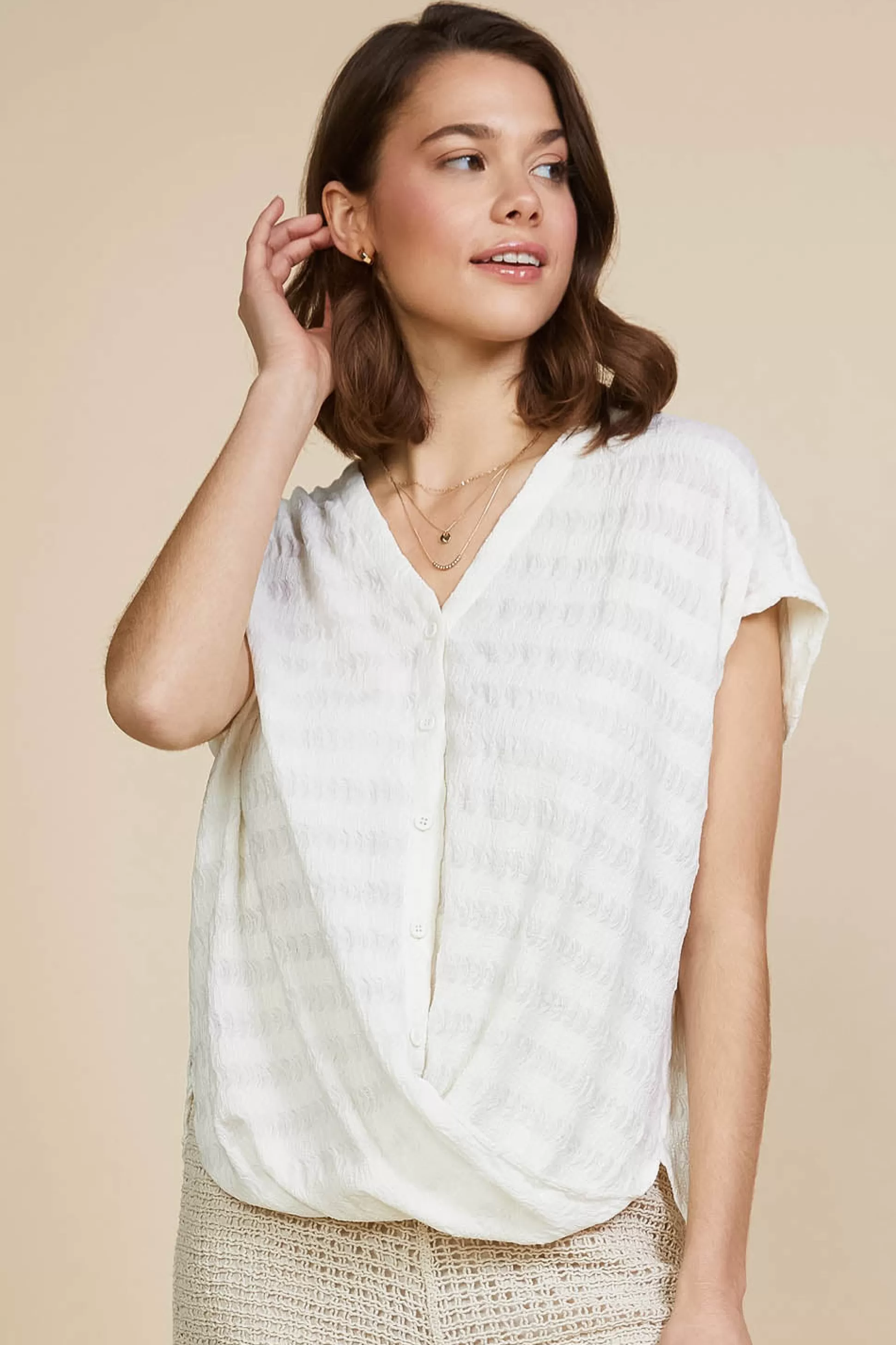 SKIES ARE BLUE Short Sleeve Tops>Textured Striped Buttoned Top Offwhite