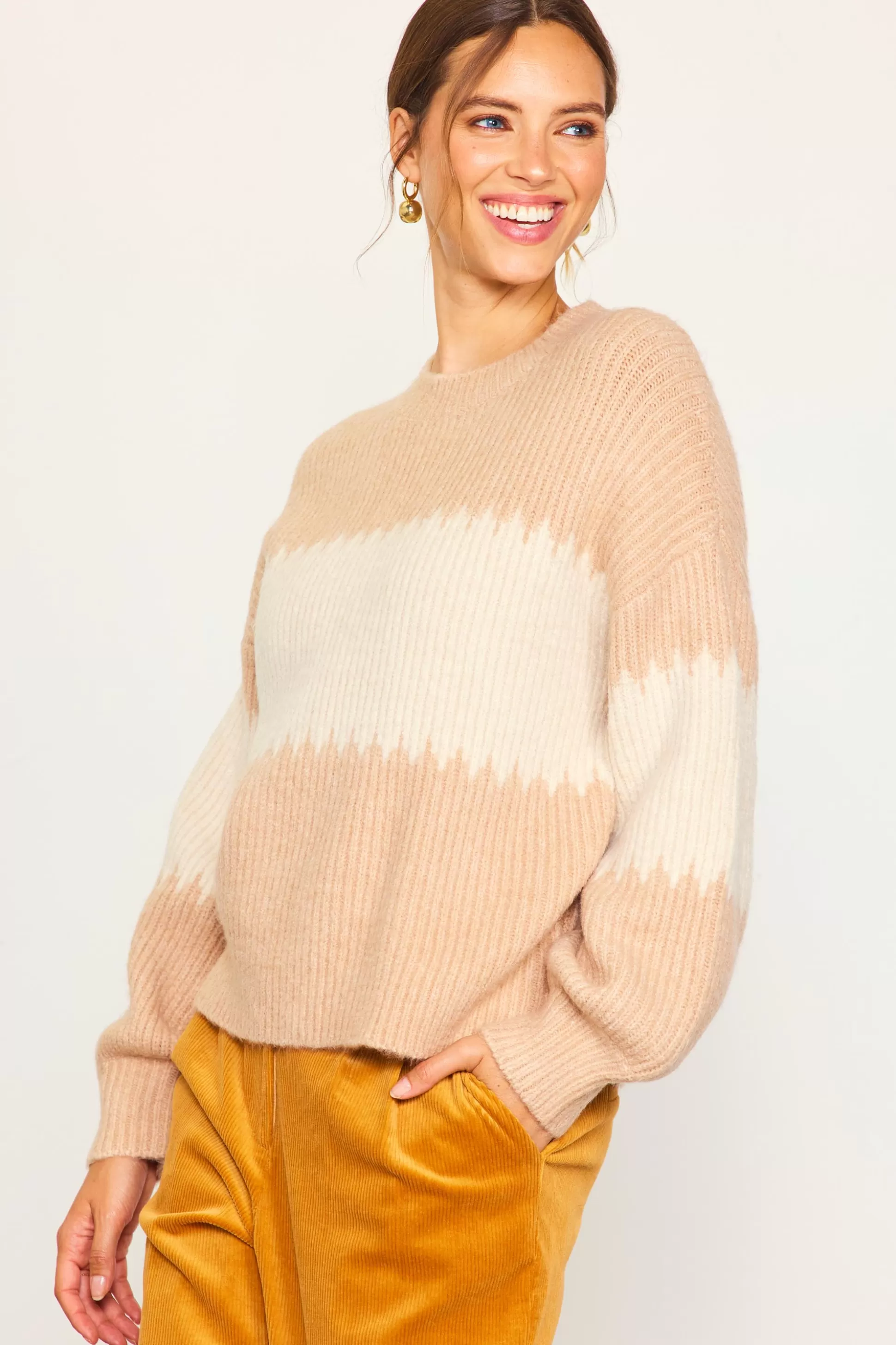 SKIES ARE BLUE Sweaters>Two Tone Mock Neck Sweater Beige