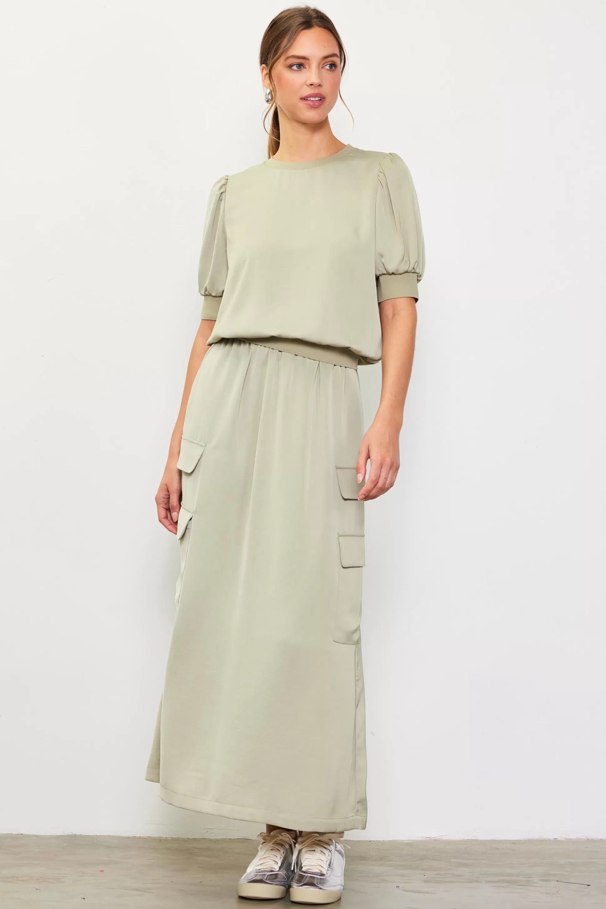 SKIES ARE BLUE Skirts>Utility Cargo Pocket Midi Skirt Sage