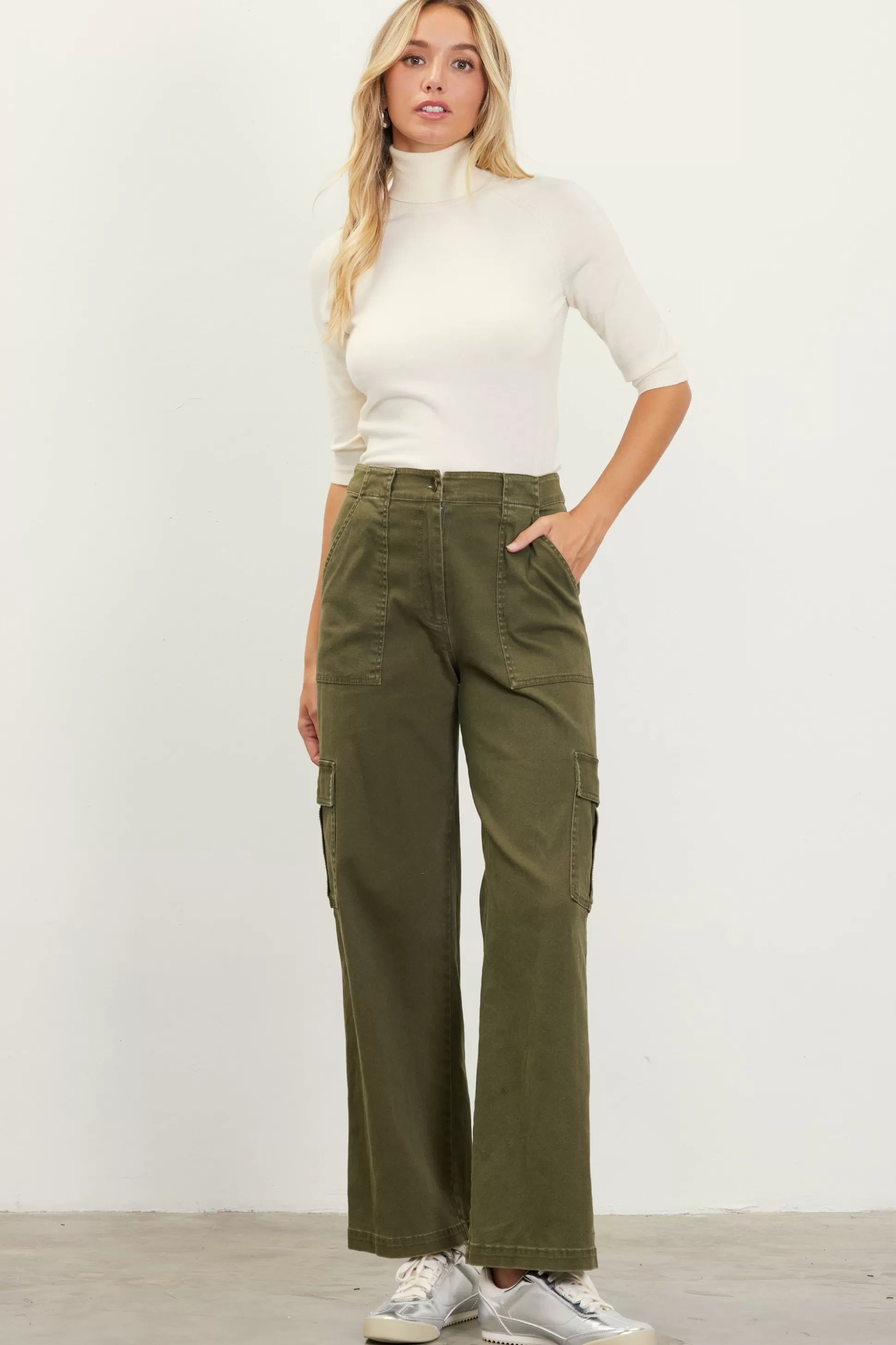 SKIES ARE BLUE Pants>Utility Straight Leg Pants Olive