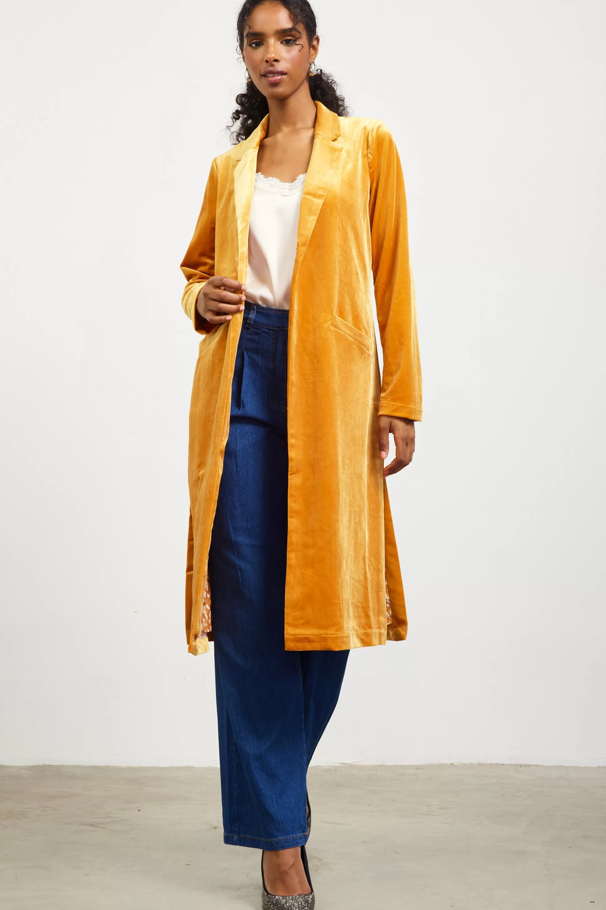 SKIES ARE BLUE Outerwear>Velvet Duster Coat Goldenmustard