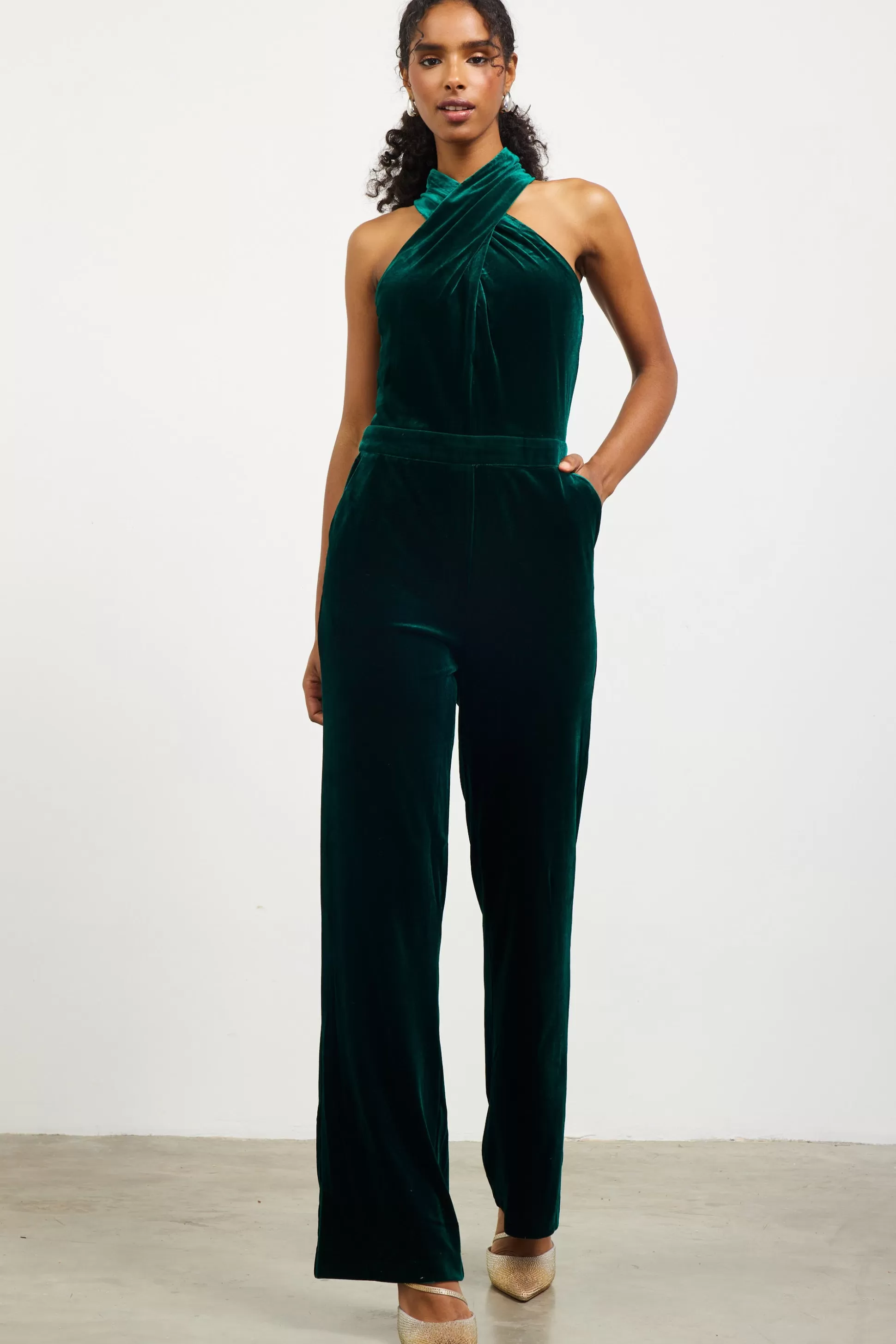 SKIES ARE BLUE Jumpsuits>Velvet Halter Neck Jumpsuit Huntergreen